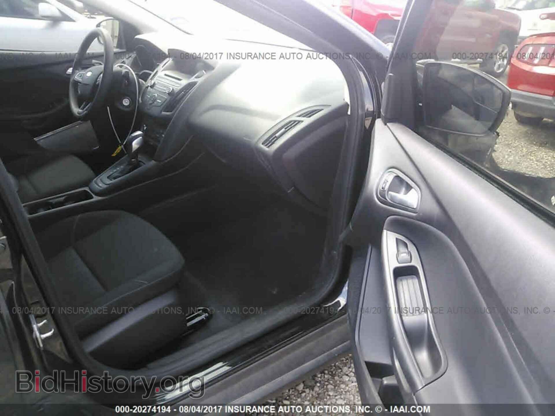 2015 Ford Focus - VIN: 1FADP3F27FL219686 - Photo 5