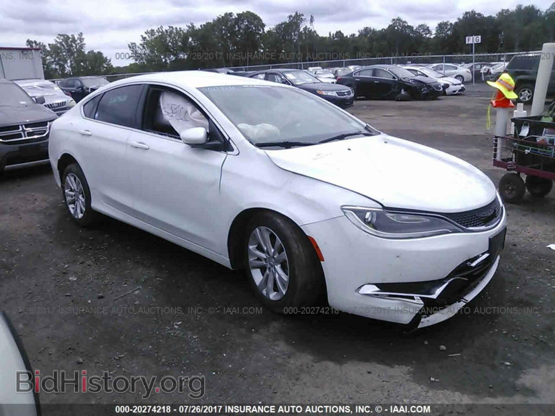 Photo 1C3CCCAB5FN698899 - Chrysler 200 2015