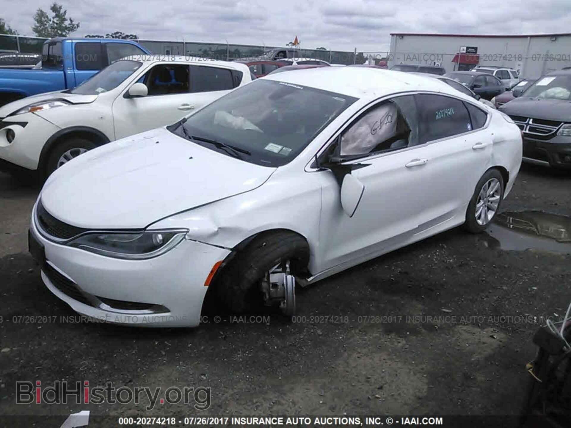 2015 Chrysler 200 - VIN: 1C3CCCAB5FN698899 - Фото 2