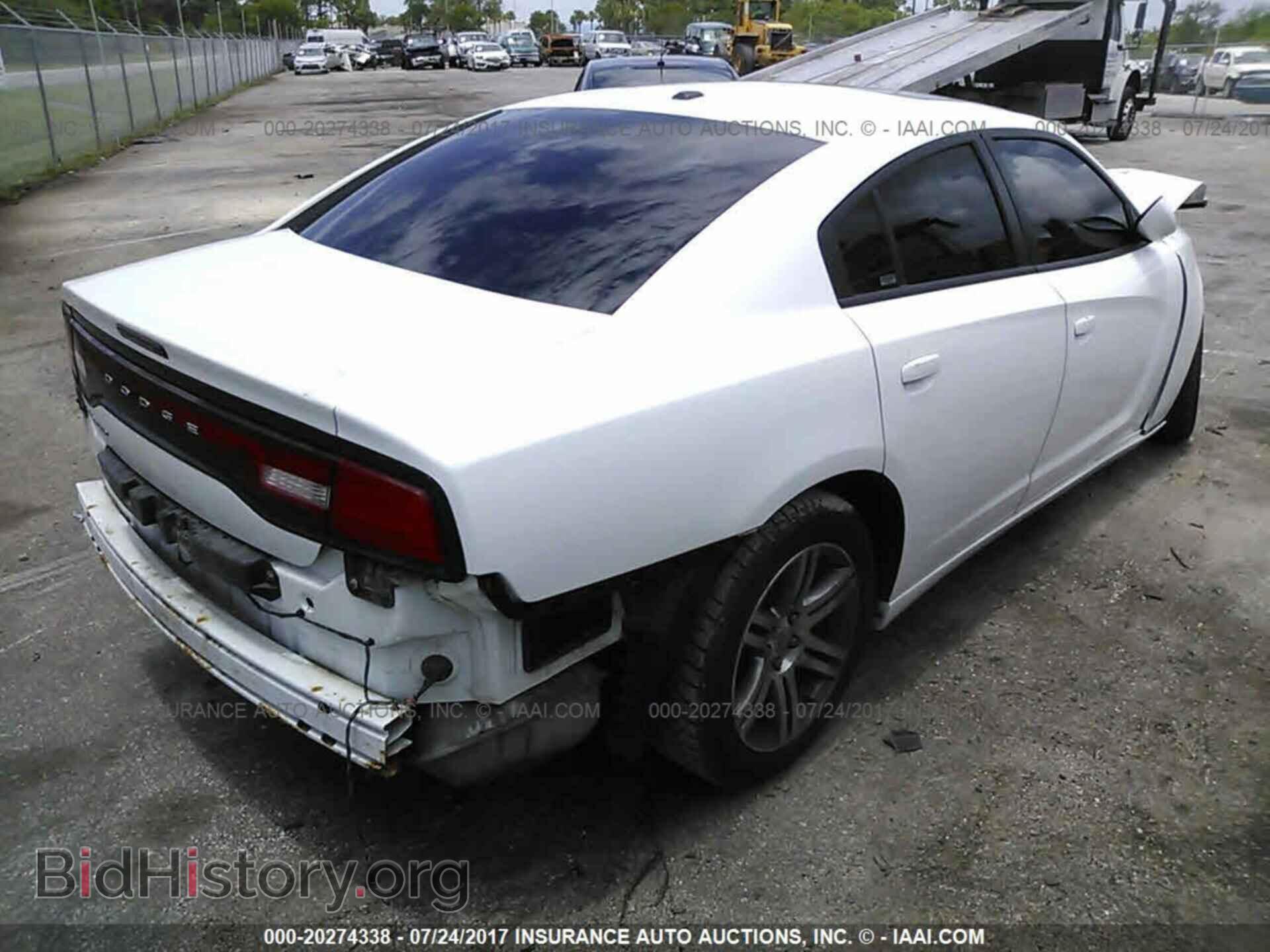 2013 Dodge Charger - VIN: 2C3CDXHG7DH710644 - Photo 4