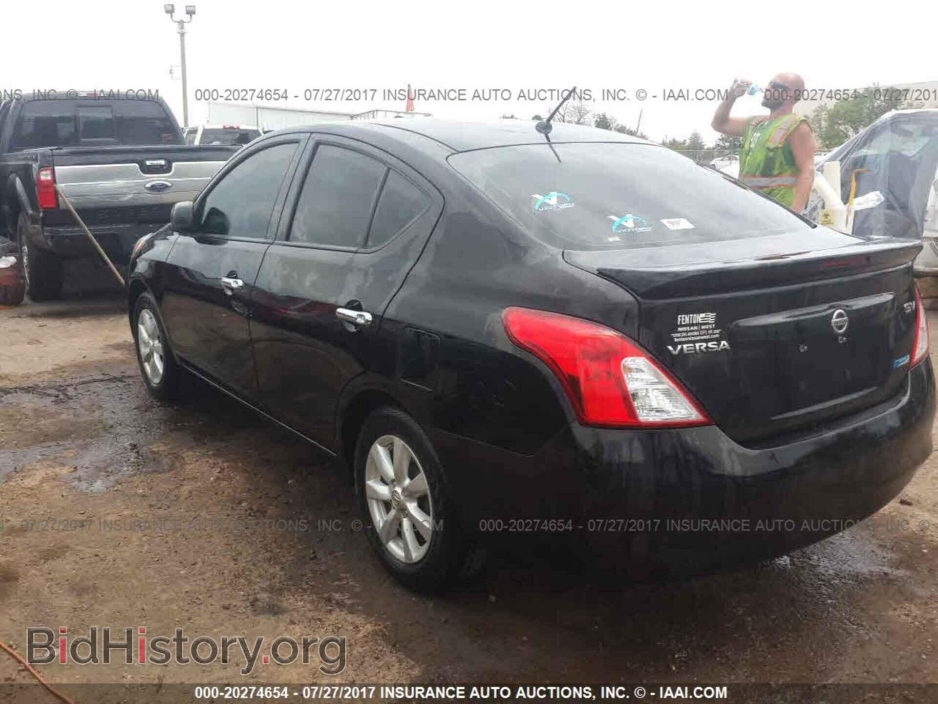 2014 Nissan Versa - VIN: 3N1CN7AP0EL808087 - Фото 3