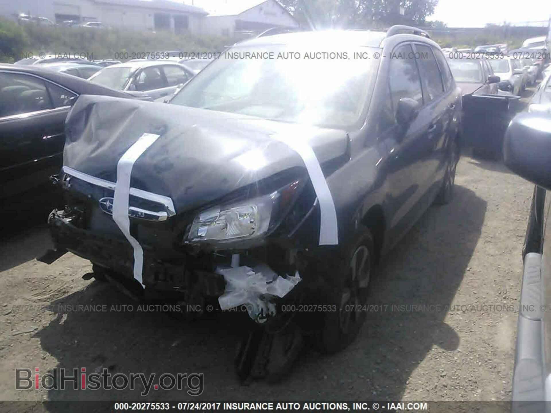 2017 Subaru Forester - VIN: JF2SJAEC4HH522188 - Фото 2