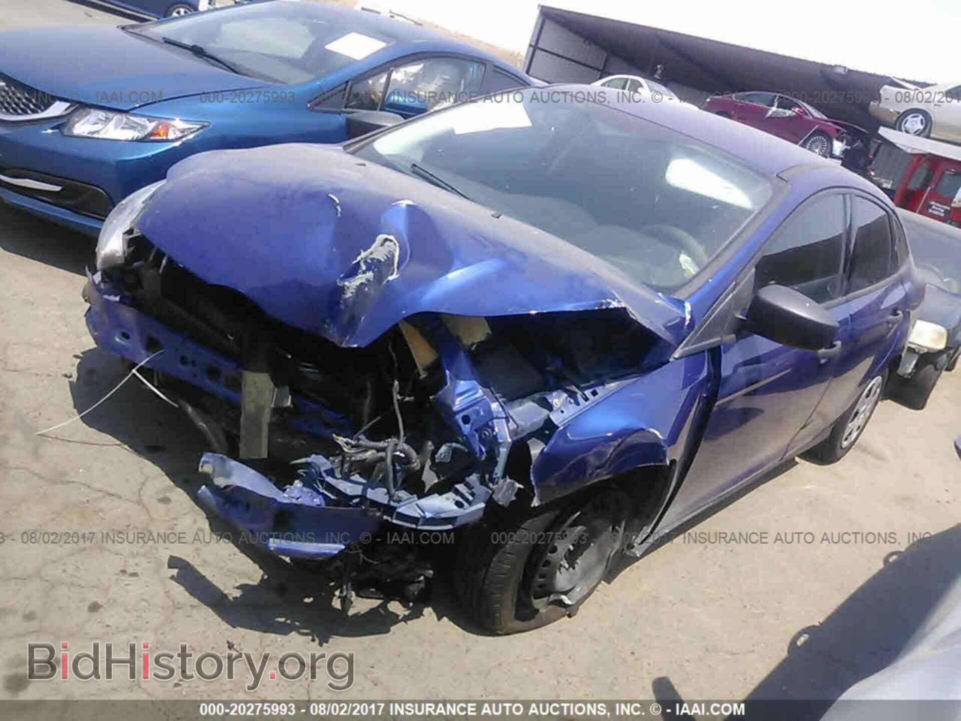 2012 Ford Focus - VIN: 1FAHP3E28CL371460 - Photo 2