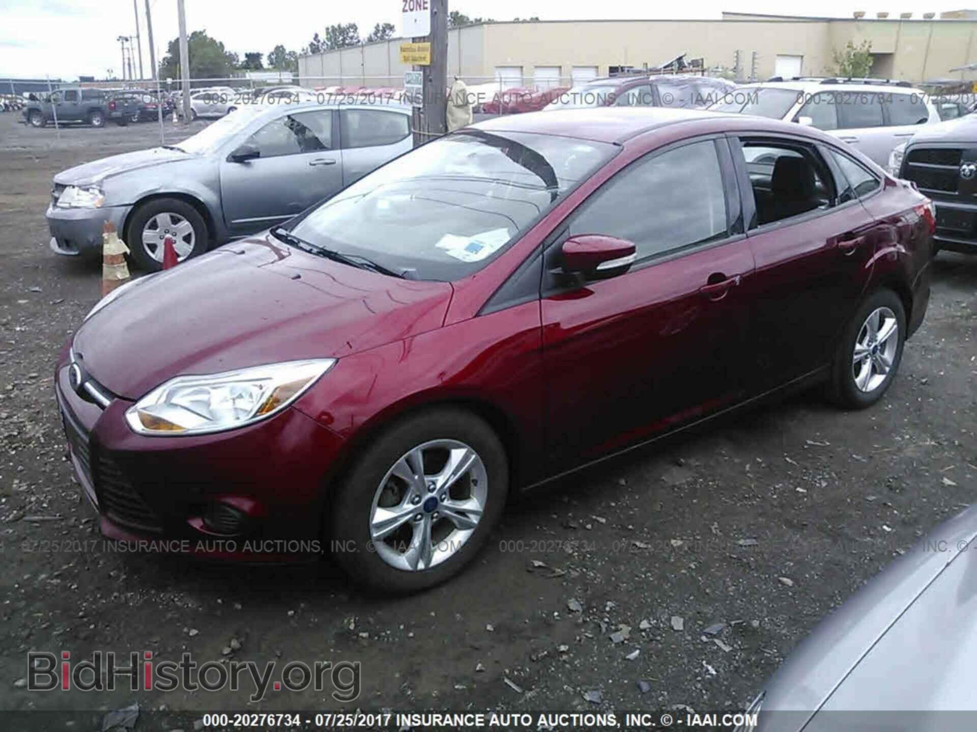 2014 Ford Focus - VIN: 1FADP3F23EL122208 - Photo 2