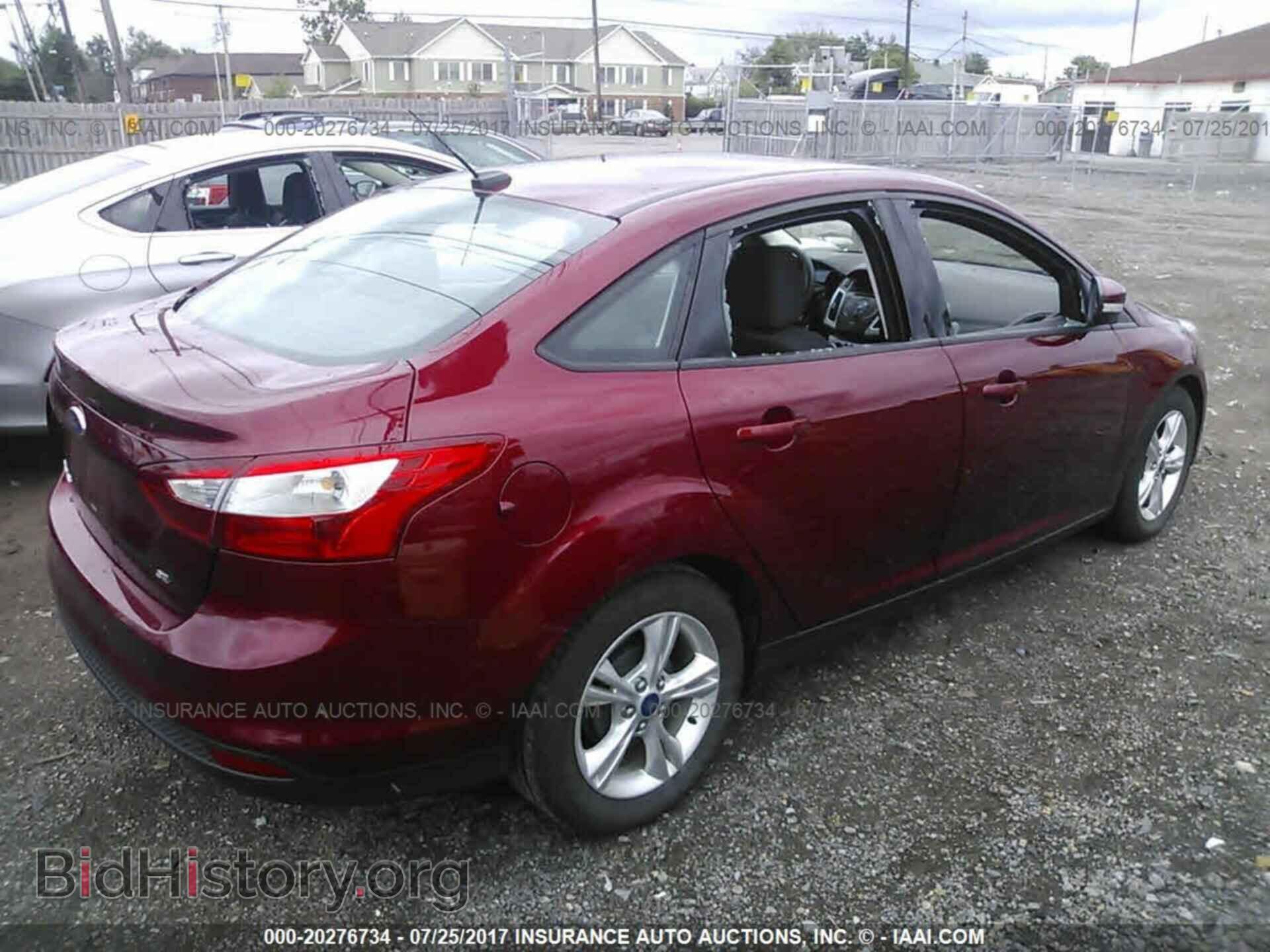 2014 Ford Focus - VIN: 1FADP3F23EL122208 - Photo 4