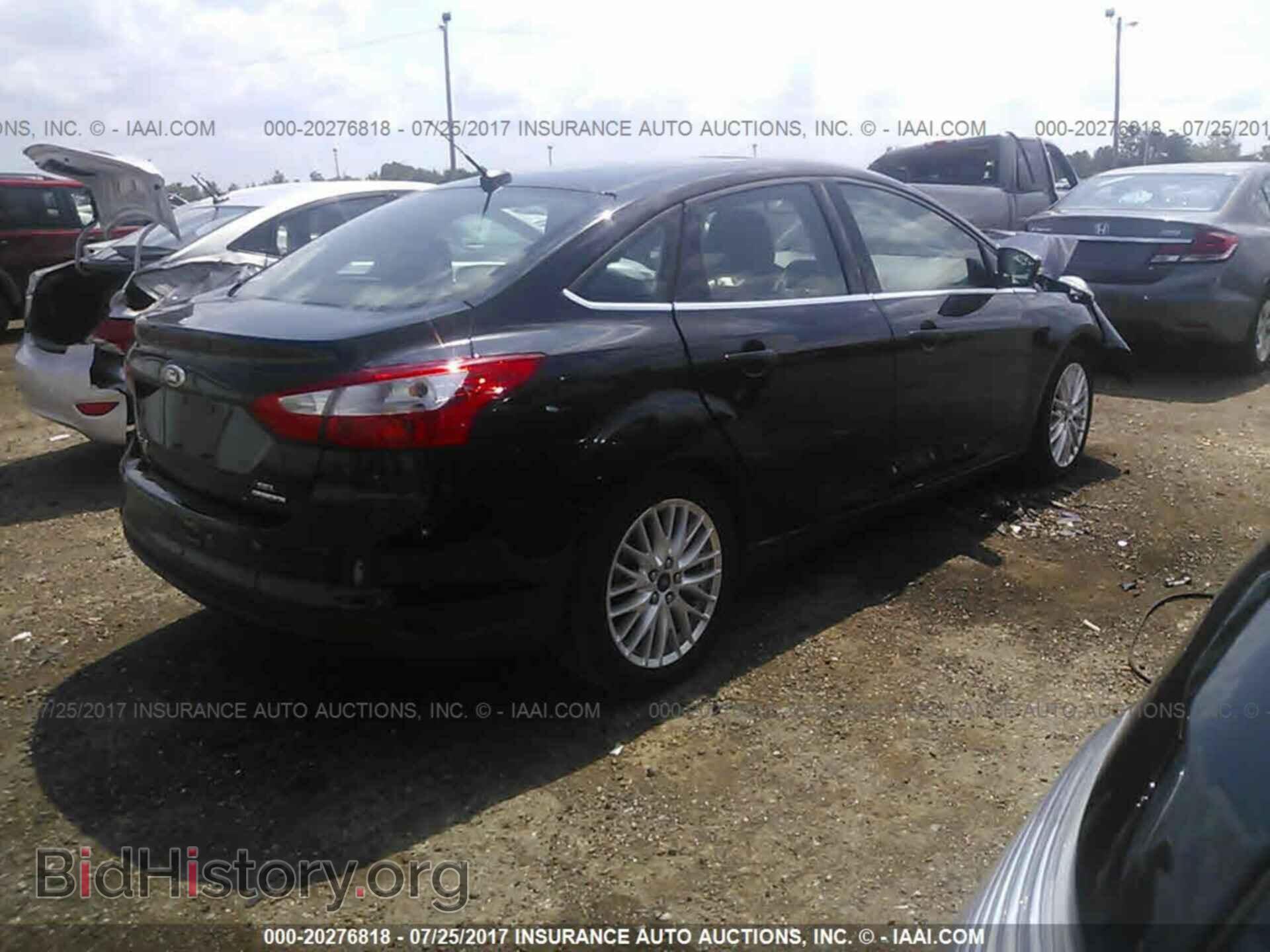 2012 Ford Focus - VIN: 1FAHP3H20CL444297 - Photo 4