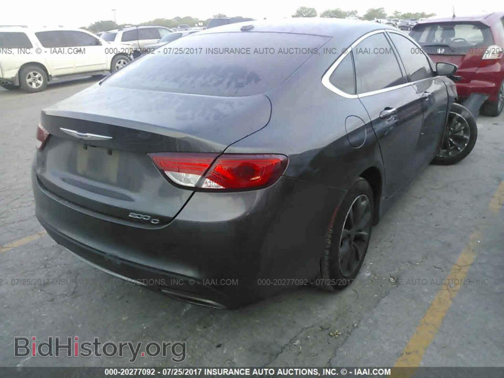 2015 Chrysler 200 - VIN: 1C3CCCCG2FN517122 - Photo 4
