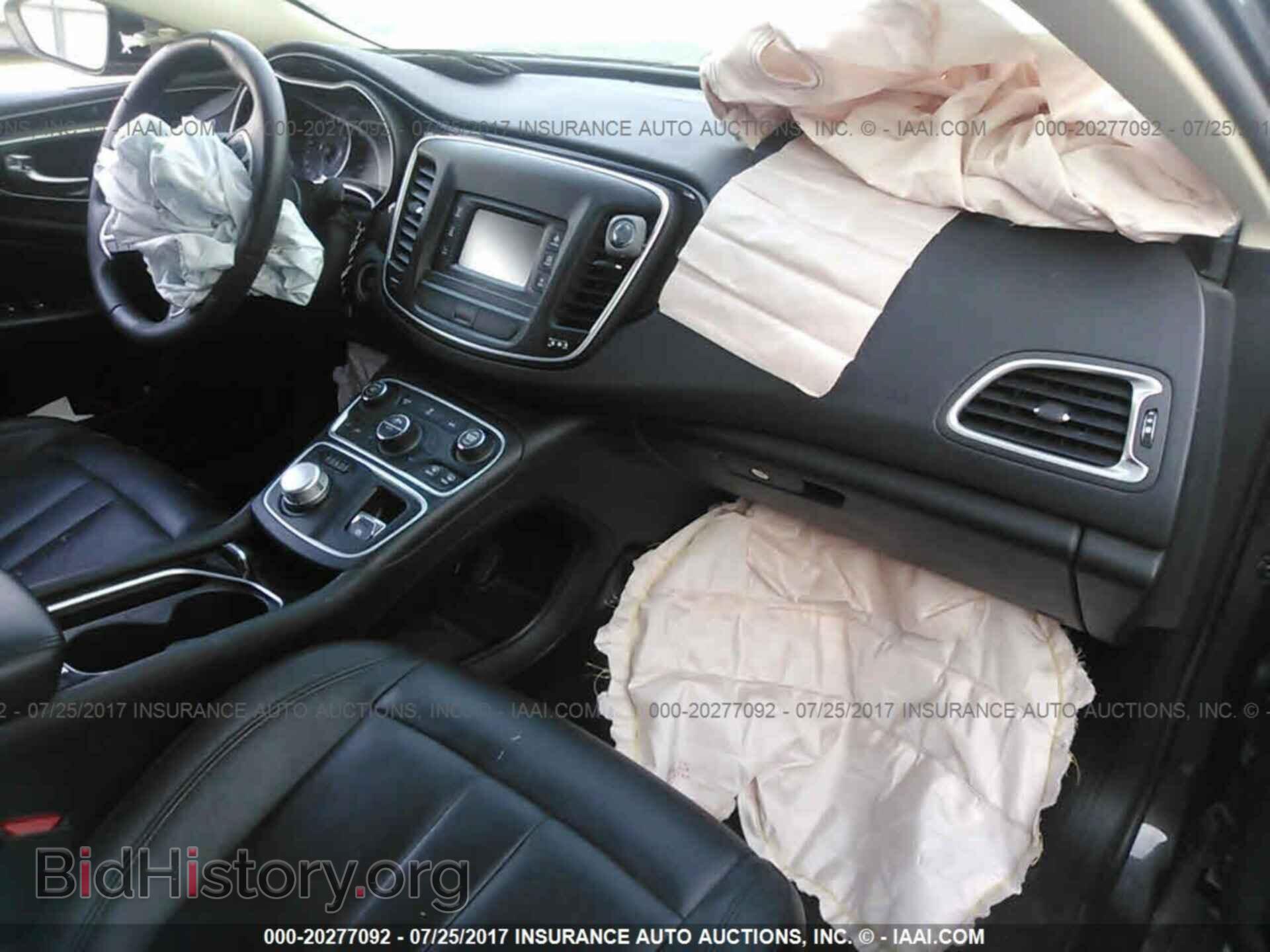 2015 Chrysler 200 - VIN: 1C3CCCCG2FN517122 - Photo 5