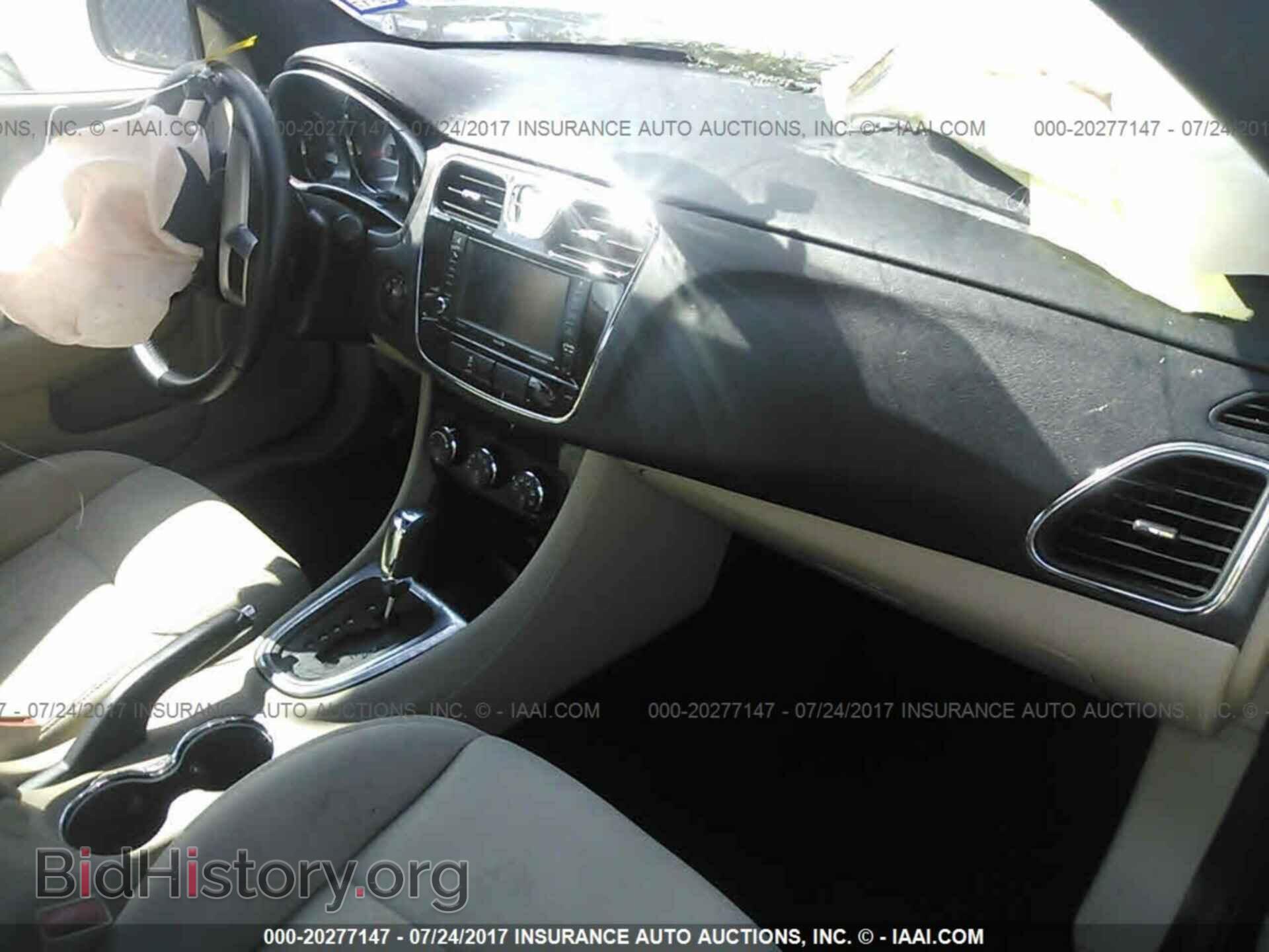 2014 Chrysler 200 - VIN: 1C3BCBEB4EN128844 - Фото 5