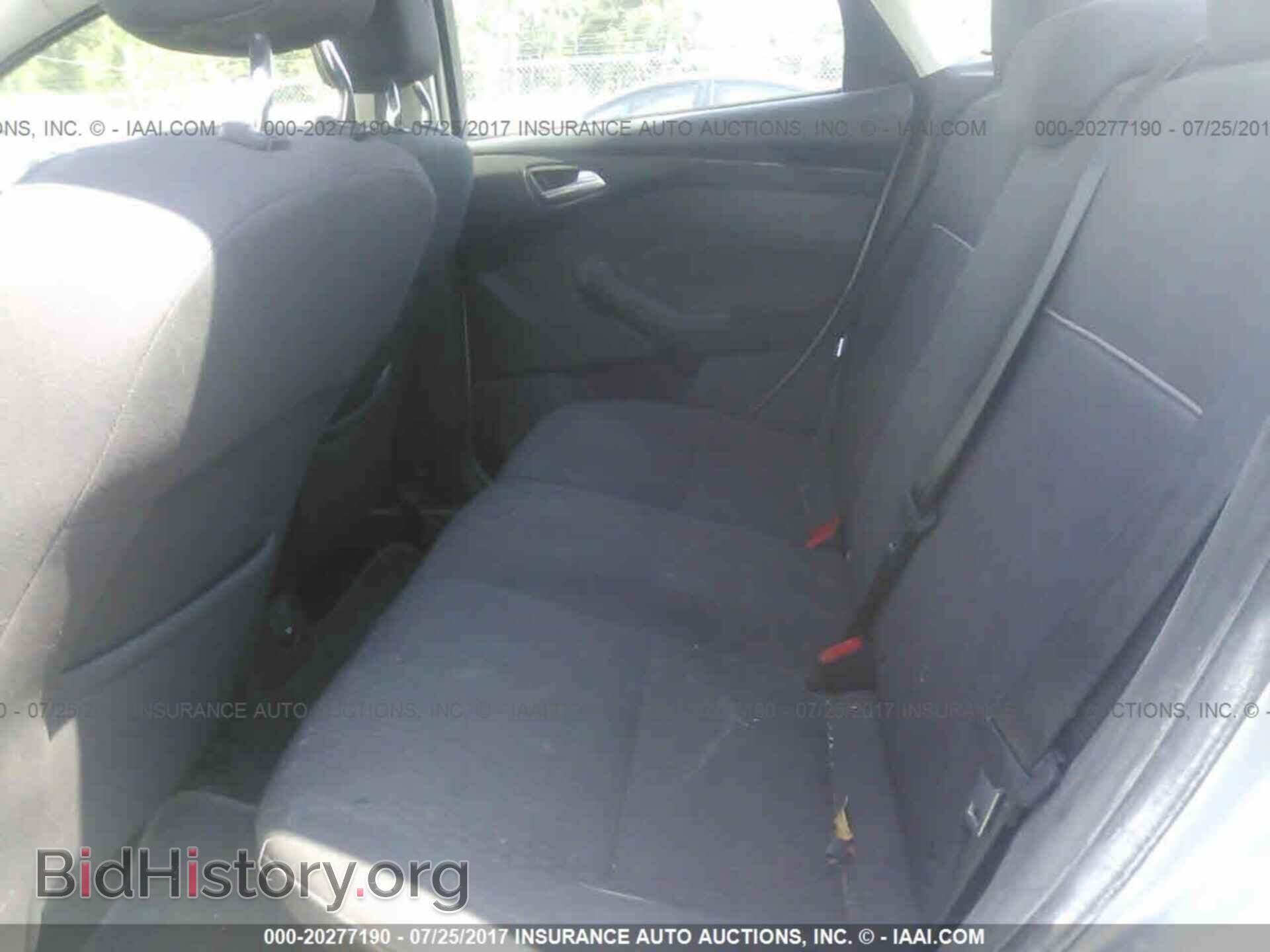 2012 Ford Focus - VIN: 1FAHP3M22CL349858 - Photo 8