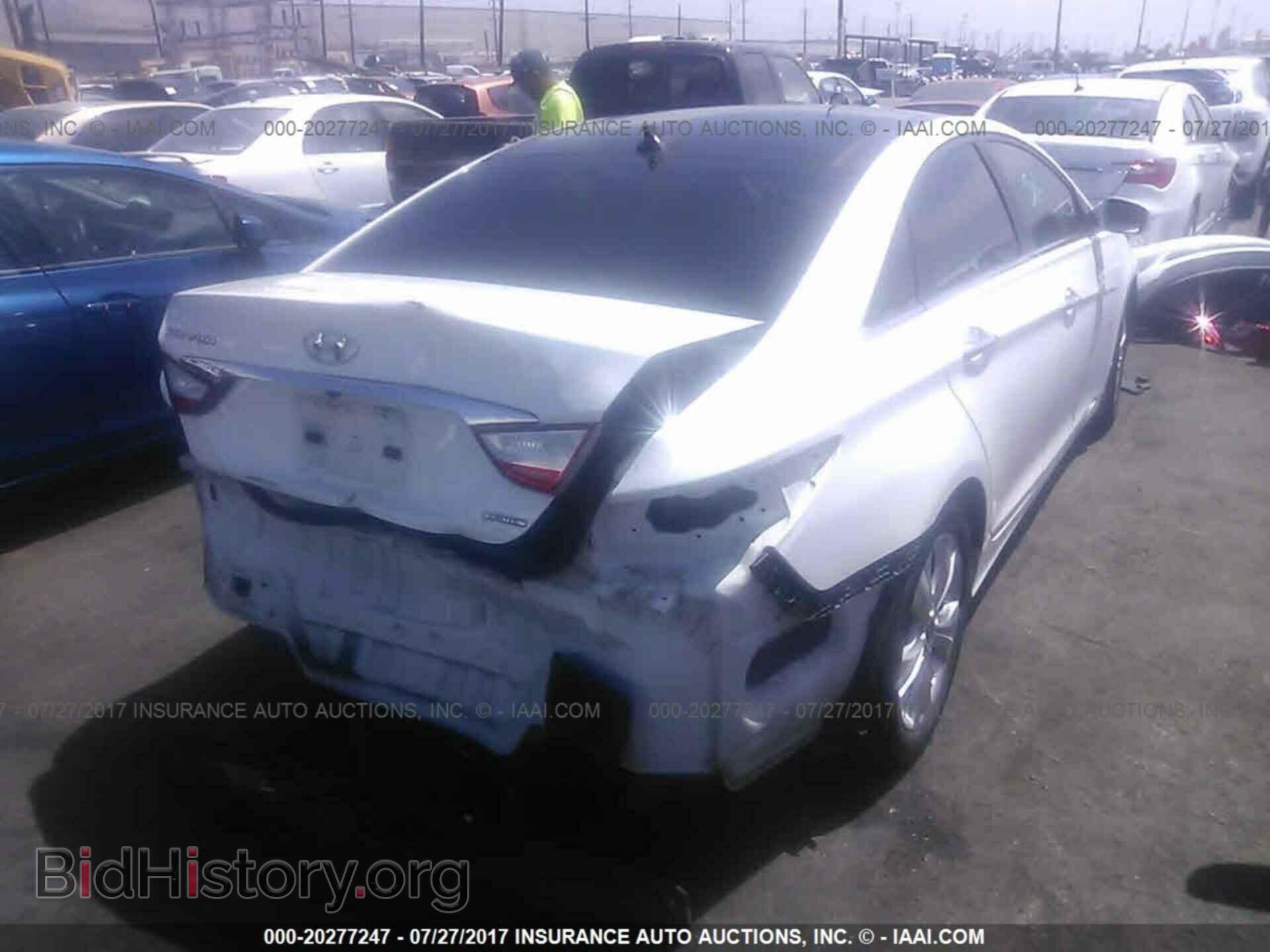 2012 Hyundai Sonata - VIN: 5NPEC4AC5CH495381 - Photo 4