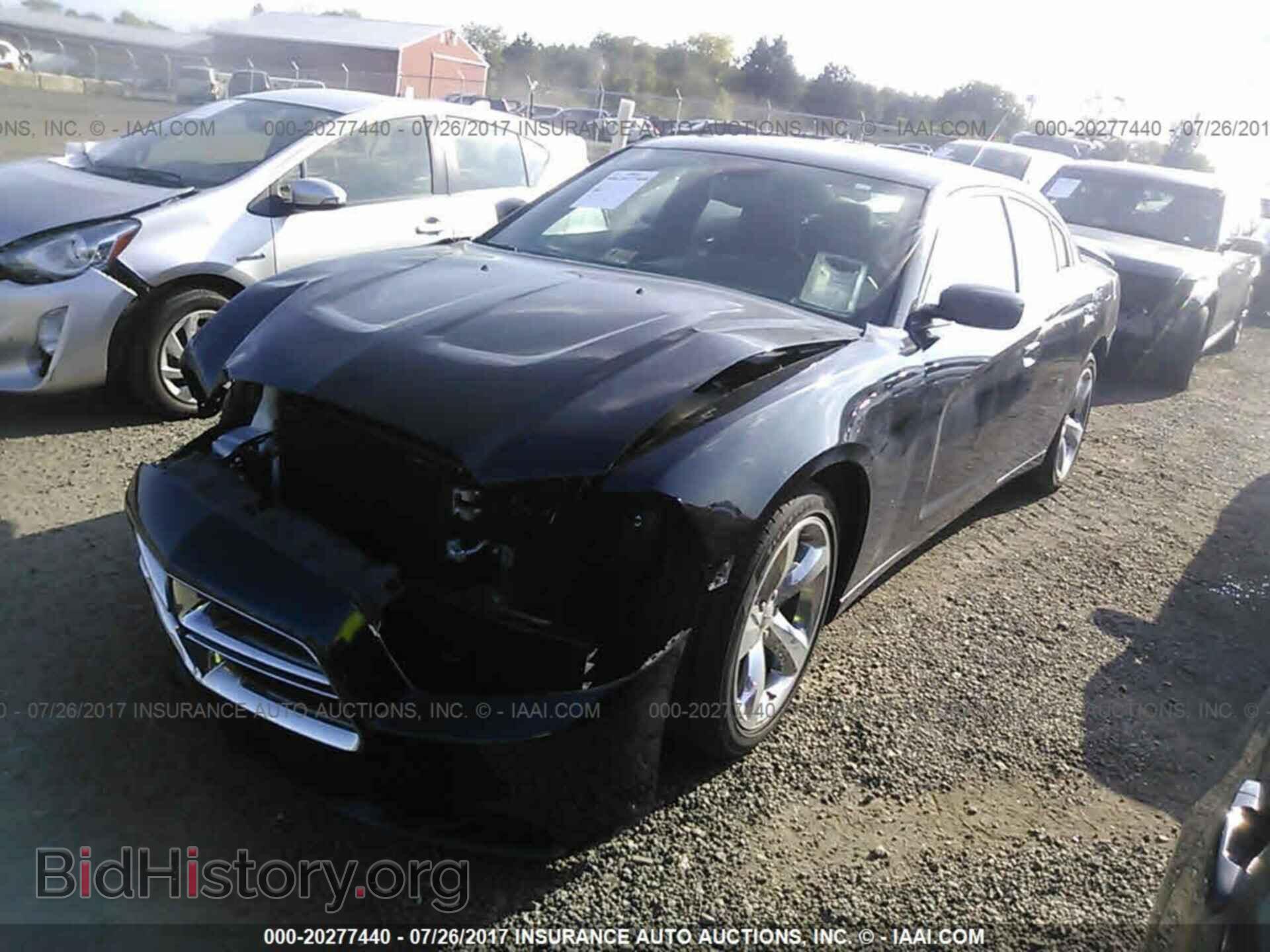 2014 Dodge Charger - VIN: 2C3CDXHG6EH337663 - Photo 2