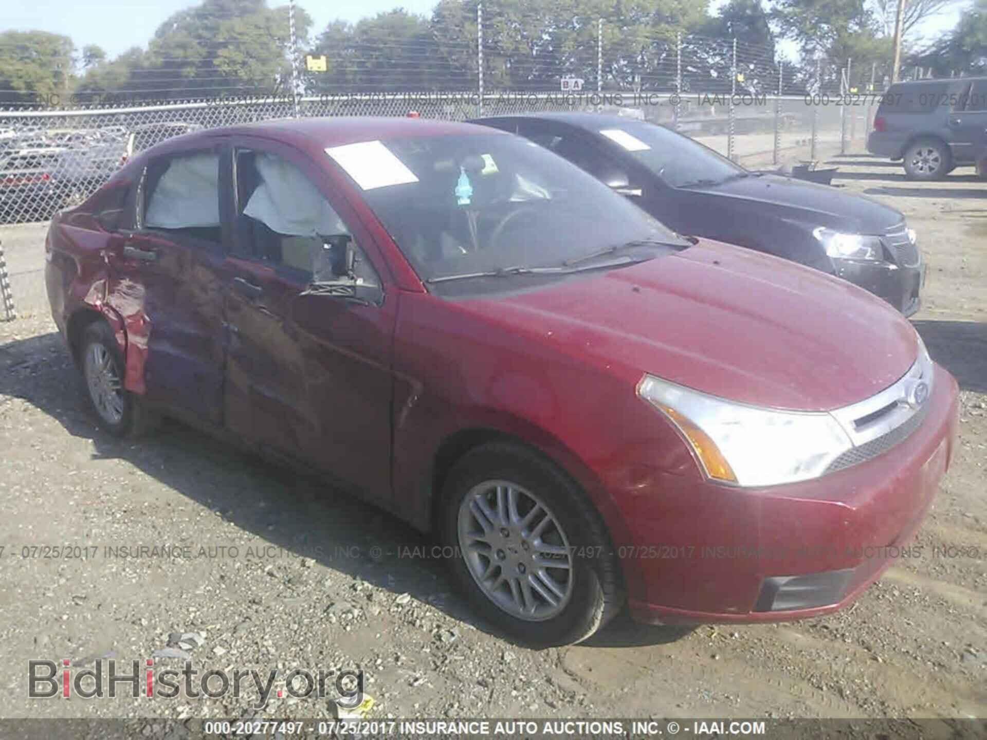 Photo 1FAHP3FN3BW120769 - Ford Focus 2011