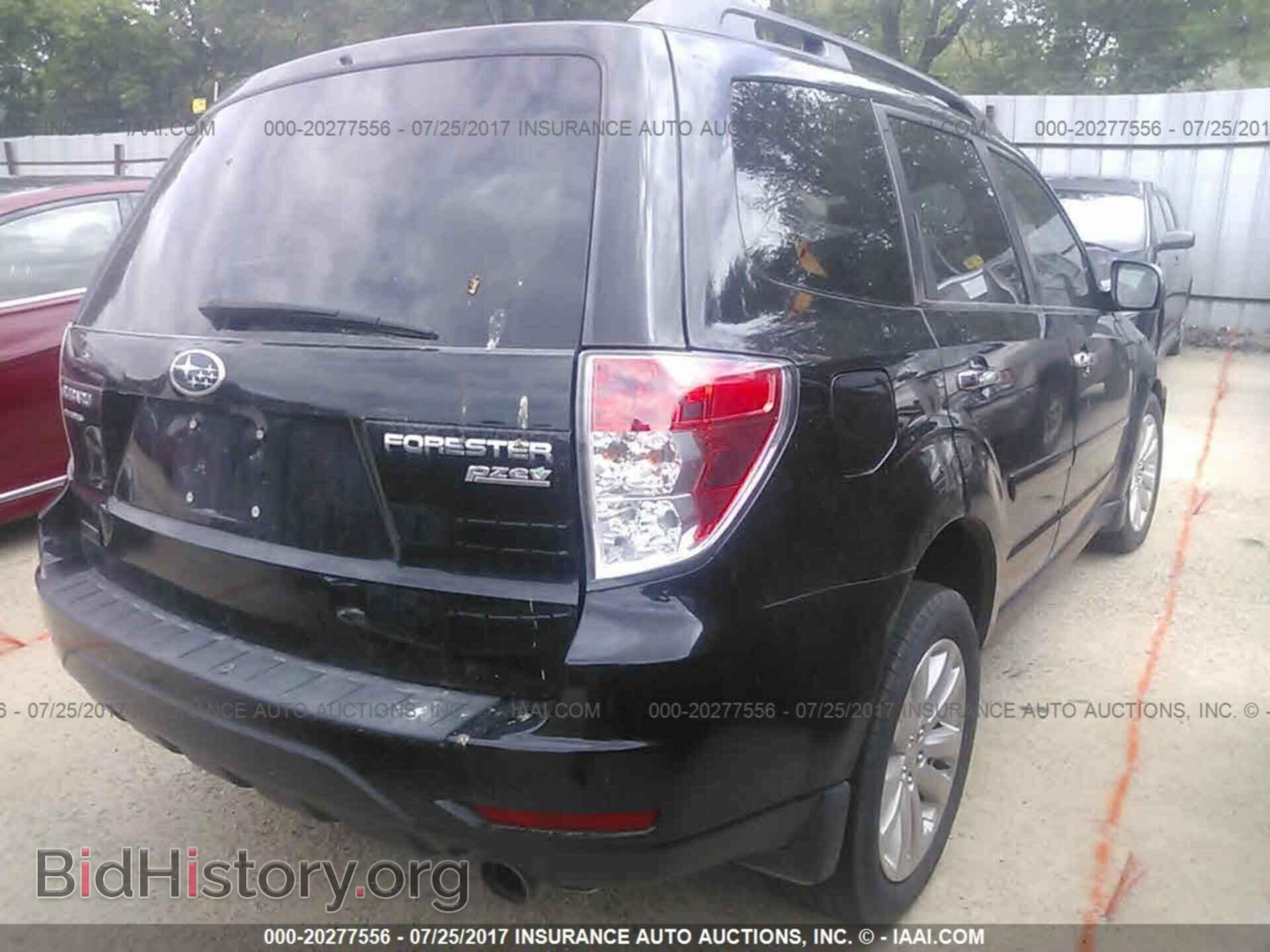 2011 Subaru Forester - VIN: JF2SHAEC6BH743214 - Фото 4