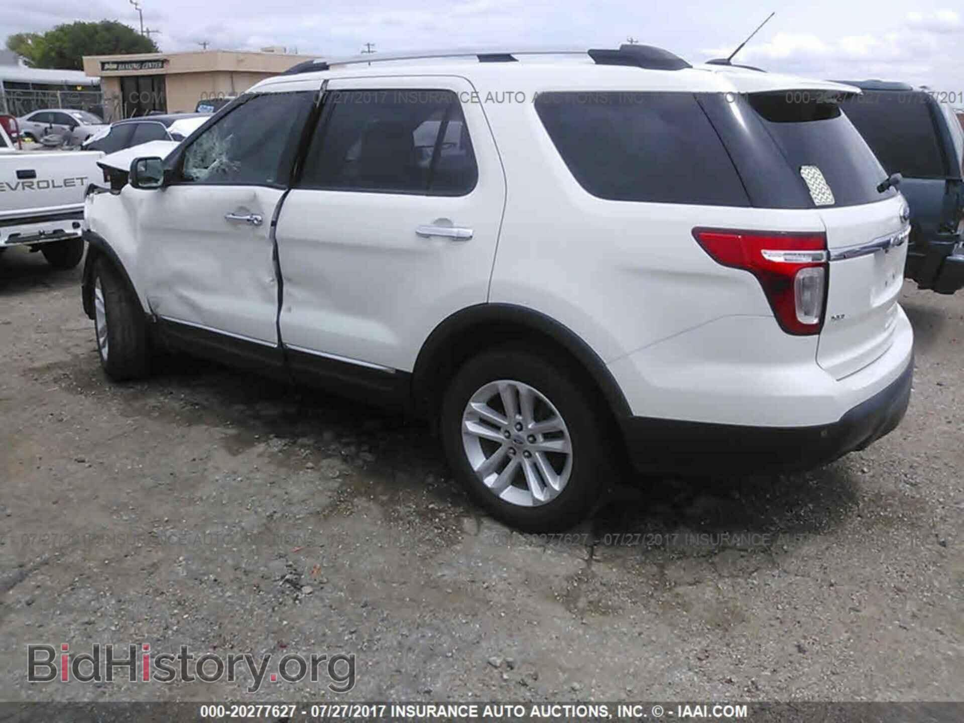 2011 Ford Explorer - VIN: 1FMHK8D89BGA47349 - Фото 3