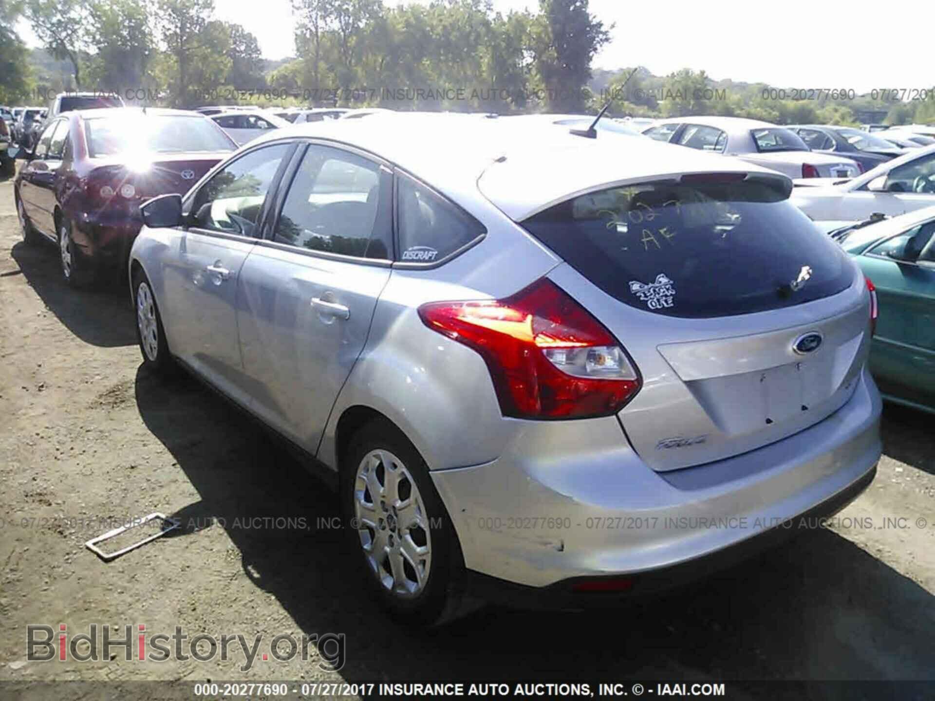 2012 Ford Focus - VIN: 1FAHP3K25CL328439 - Photo 3