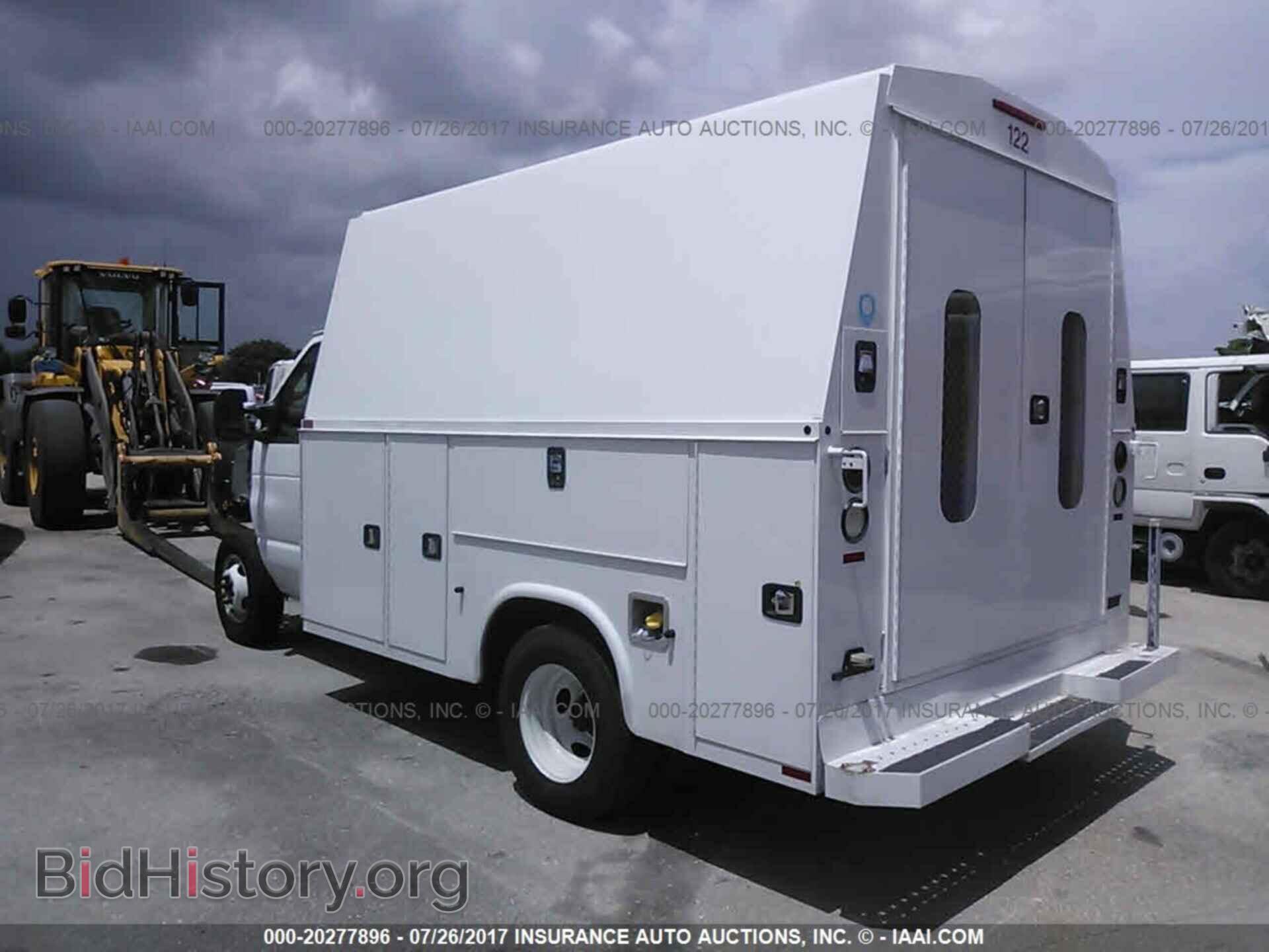 2014 Ford Econoline - VIN: 1FDWE3FL3EDA91095 - Photo 3