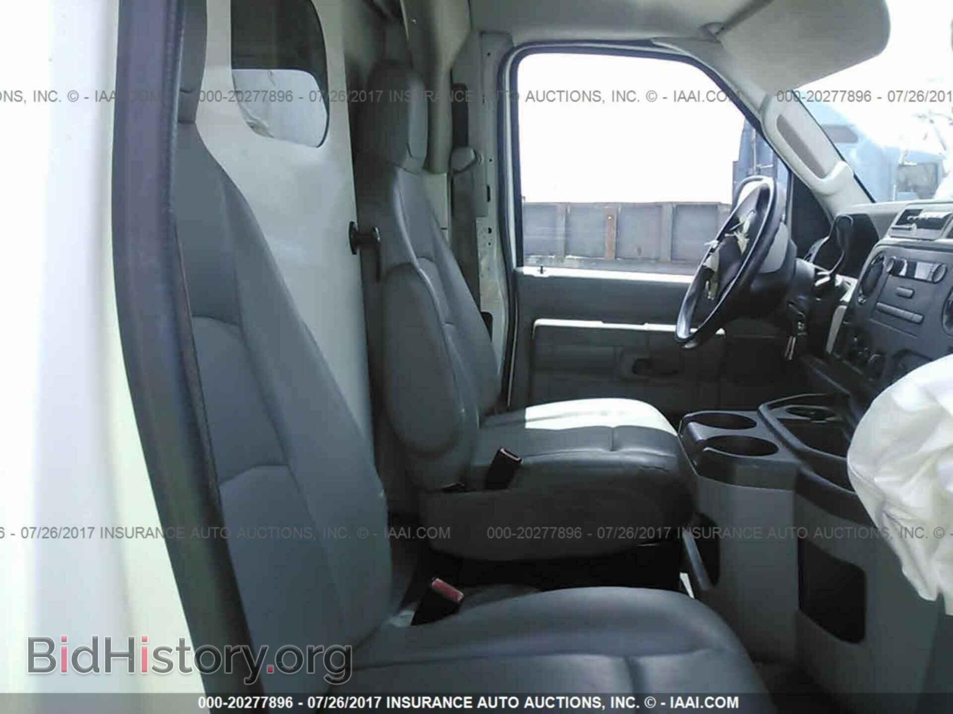 2014 Ford Econoline - VIN: 1FDWE3FL3EDA91095 - Photo 5