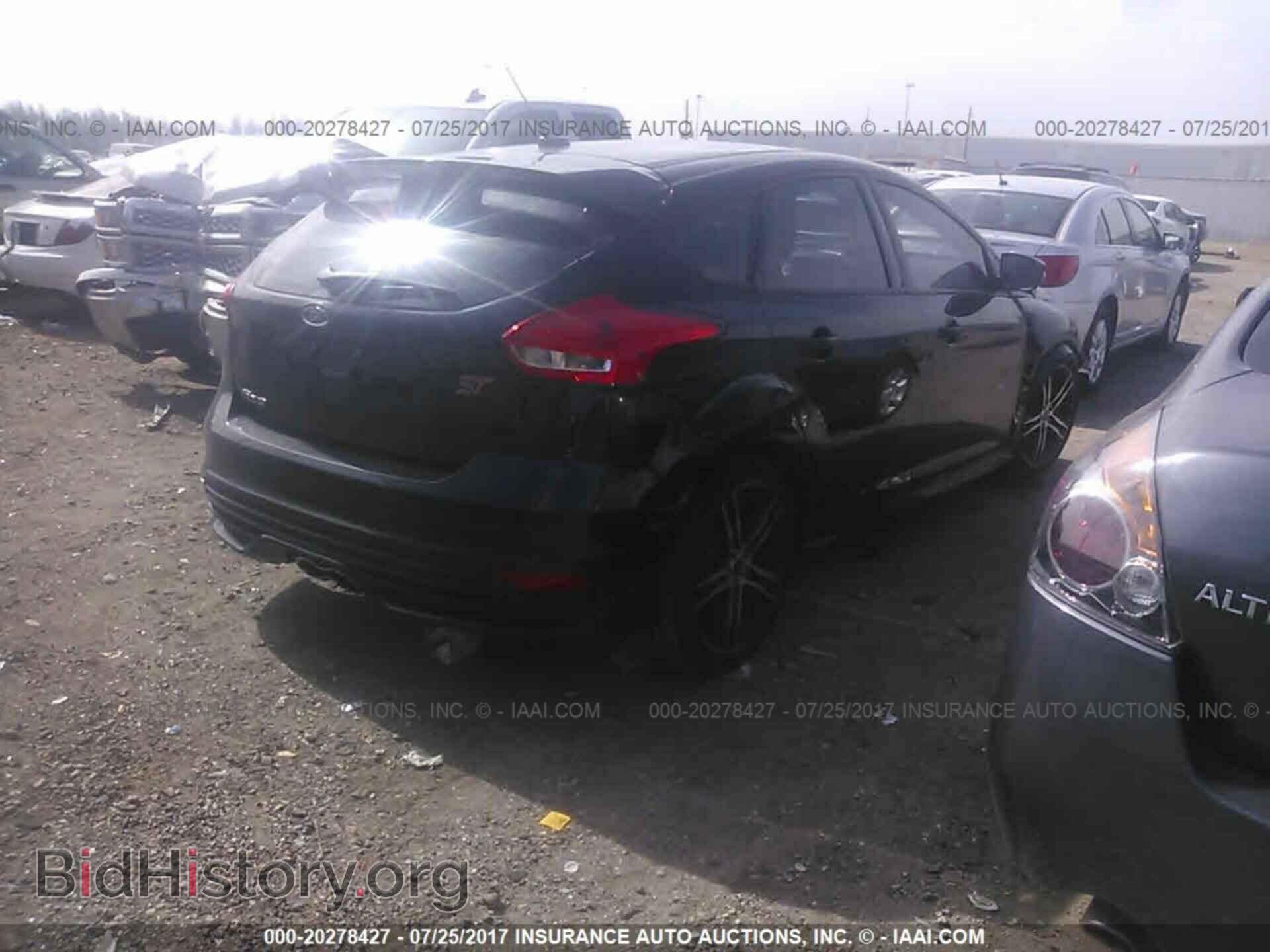 2016 Ford Focus - VIN: 1FADP3L90GL360022 - Фото 4