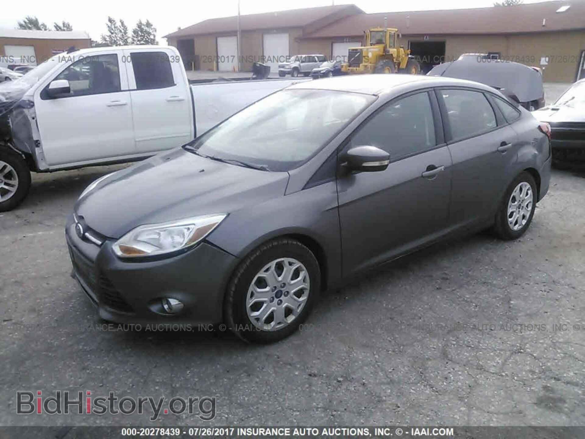 2012 Ford Focus - VIN: 1FAHP3F21CL249554 - Photo 2