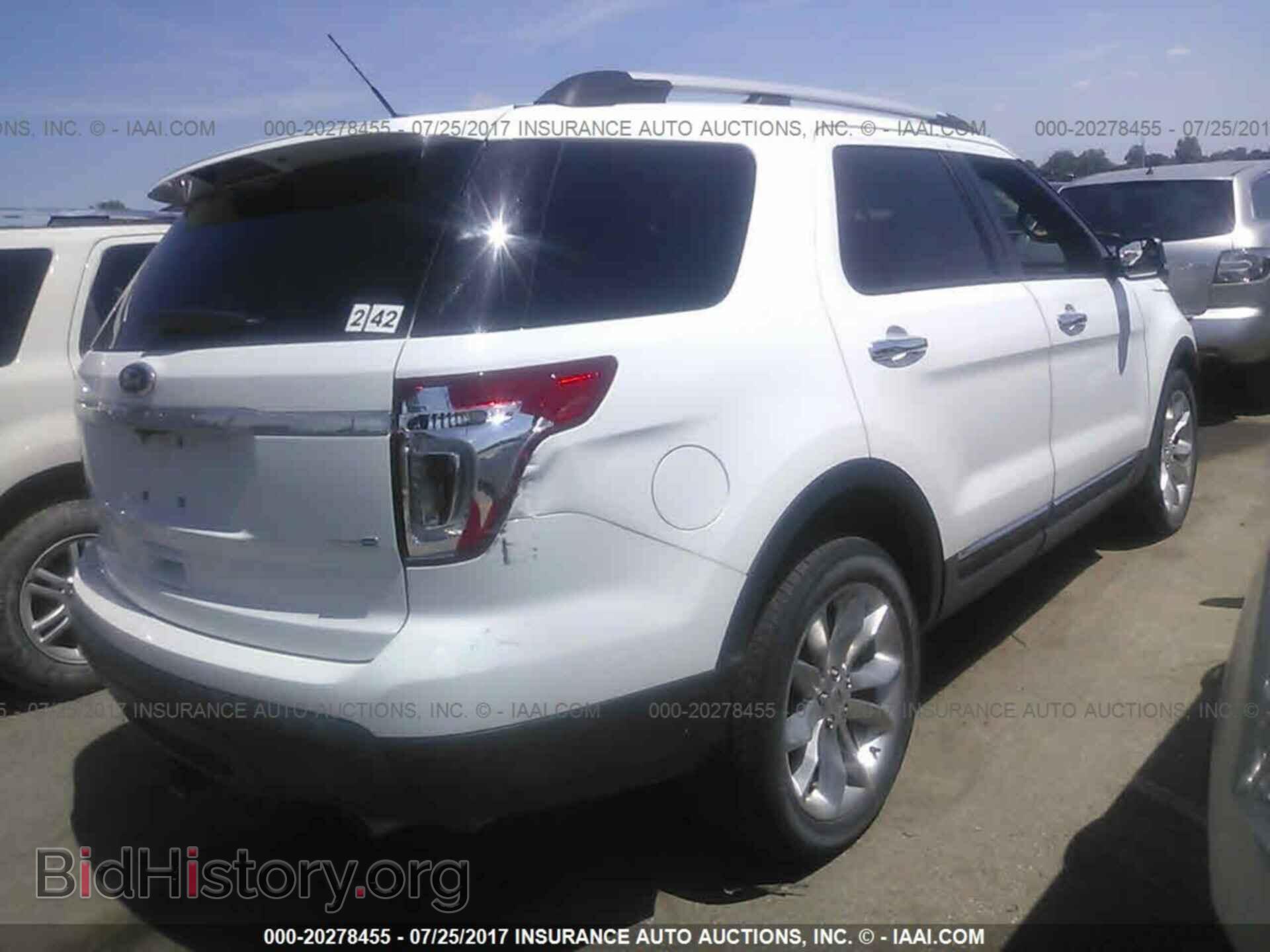 2014 Ford Explorer - VIN: 1FM5K8D8XEGB51243 - Фото 4