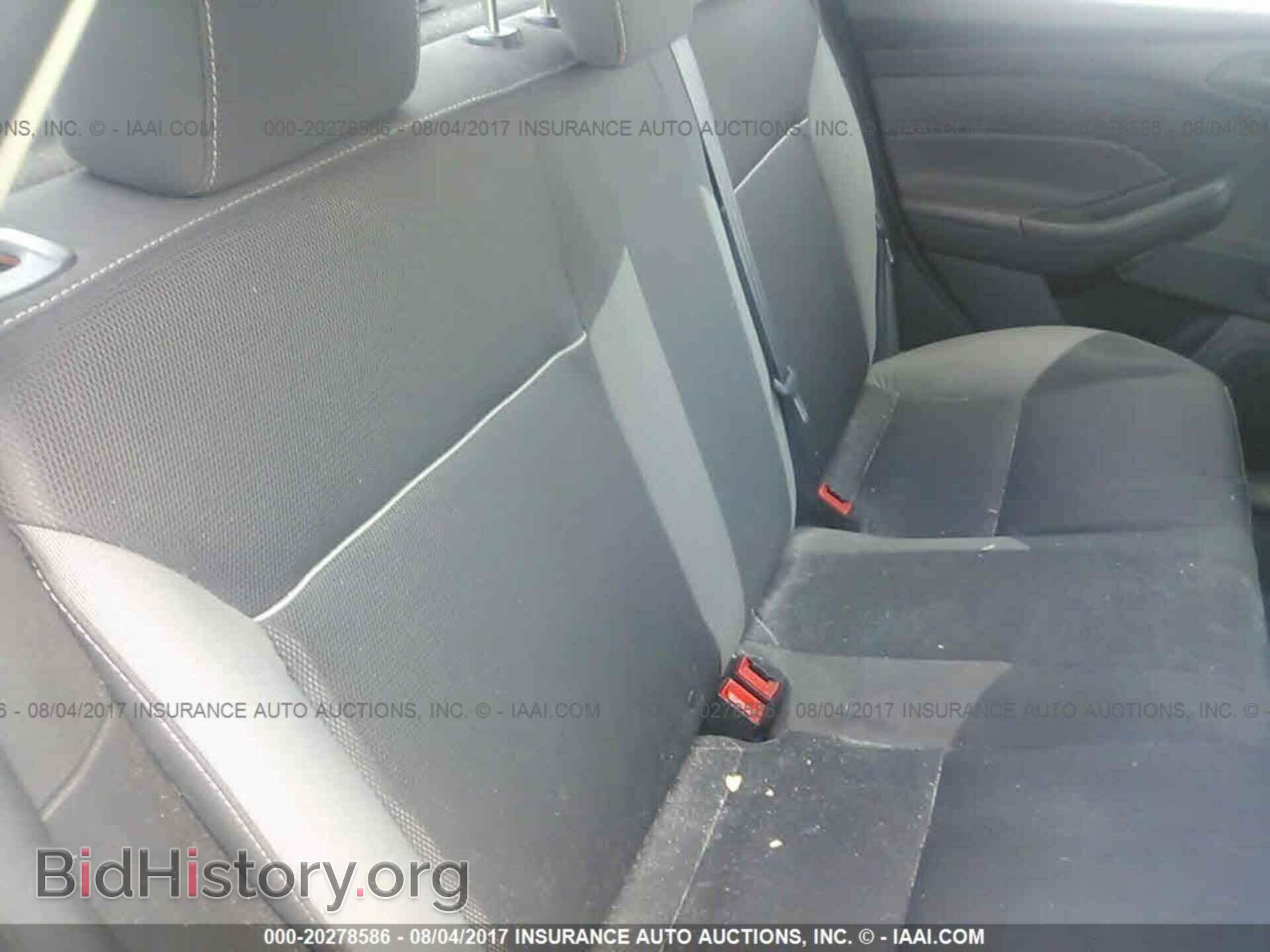 2012 Ford Focus - VIN: 1FAHP3E20CL300821 - Photo 8