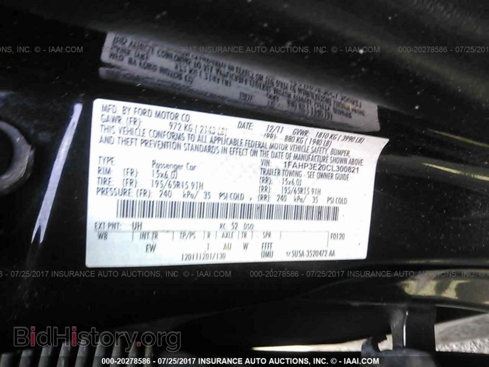 2012 Ford Focus - VIN: 1FAHP3E20CL300821 - Photo 9