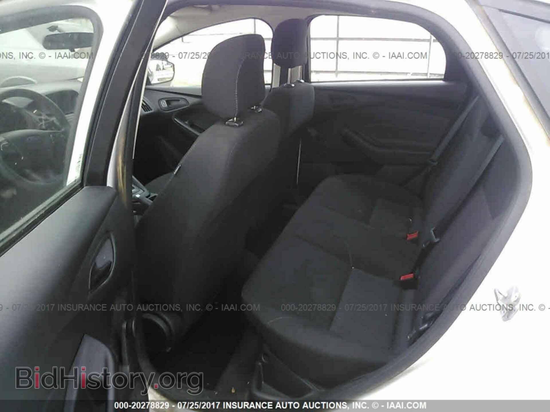 2015 Ford Focus - VIN: 1FADP3E29FL218847 - Photo 8