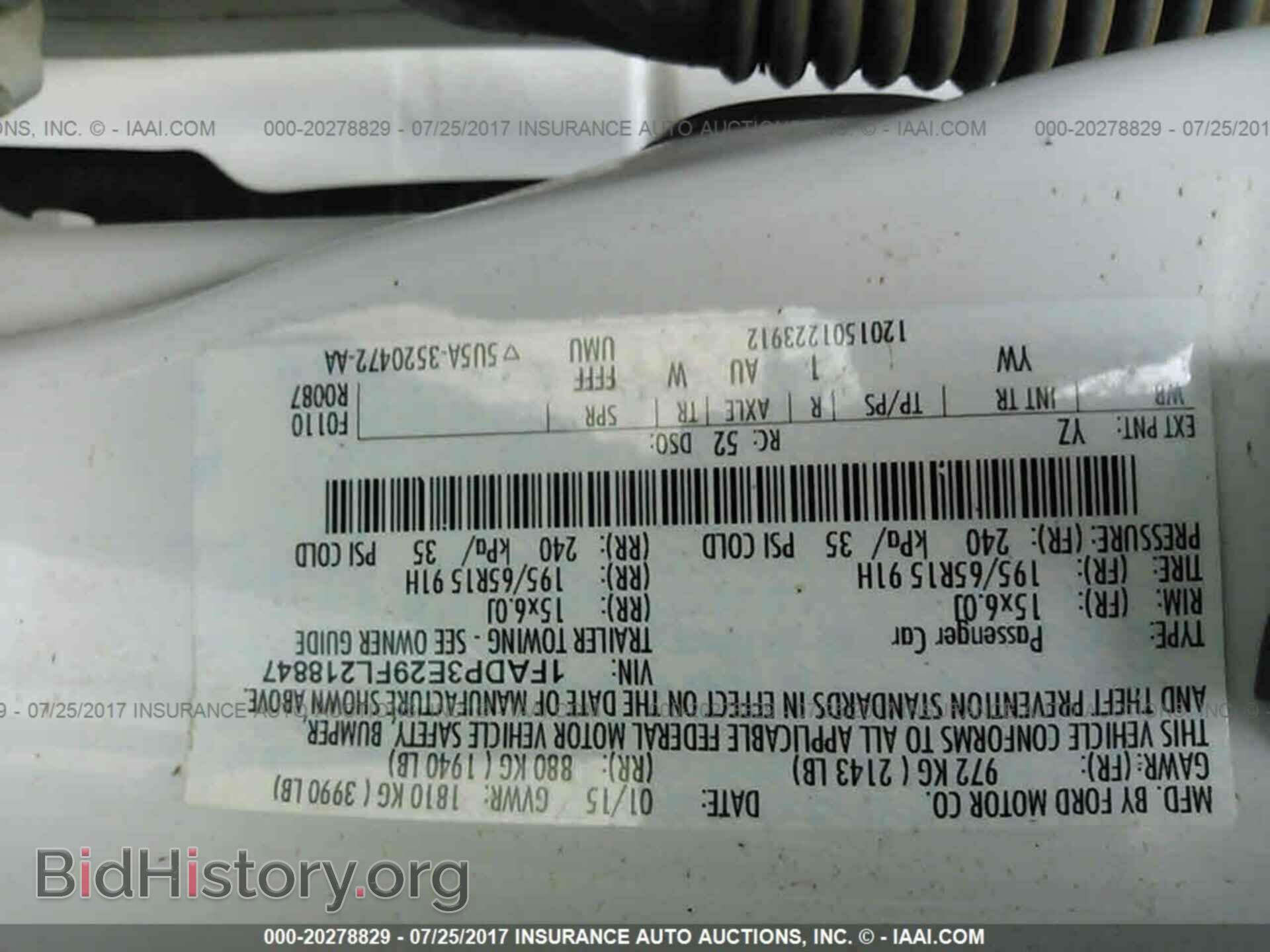 2015 Ford Focus - VIN: 1FADP3E29FL218847 - Photo 9