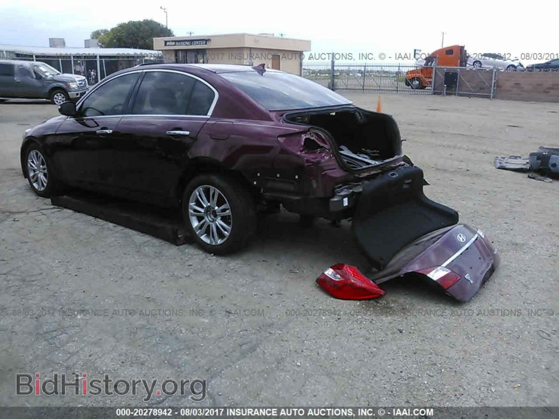 2013 Hyundai Genesis - VIN: KMHGC4DD1DU239416 - Фото 3