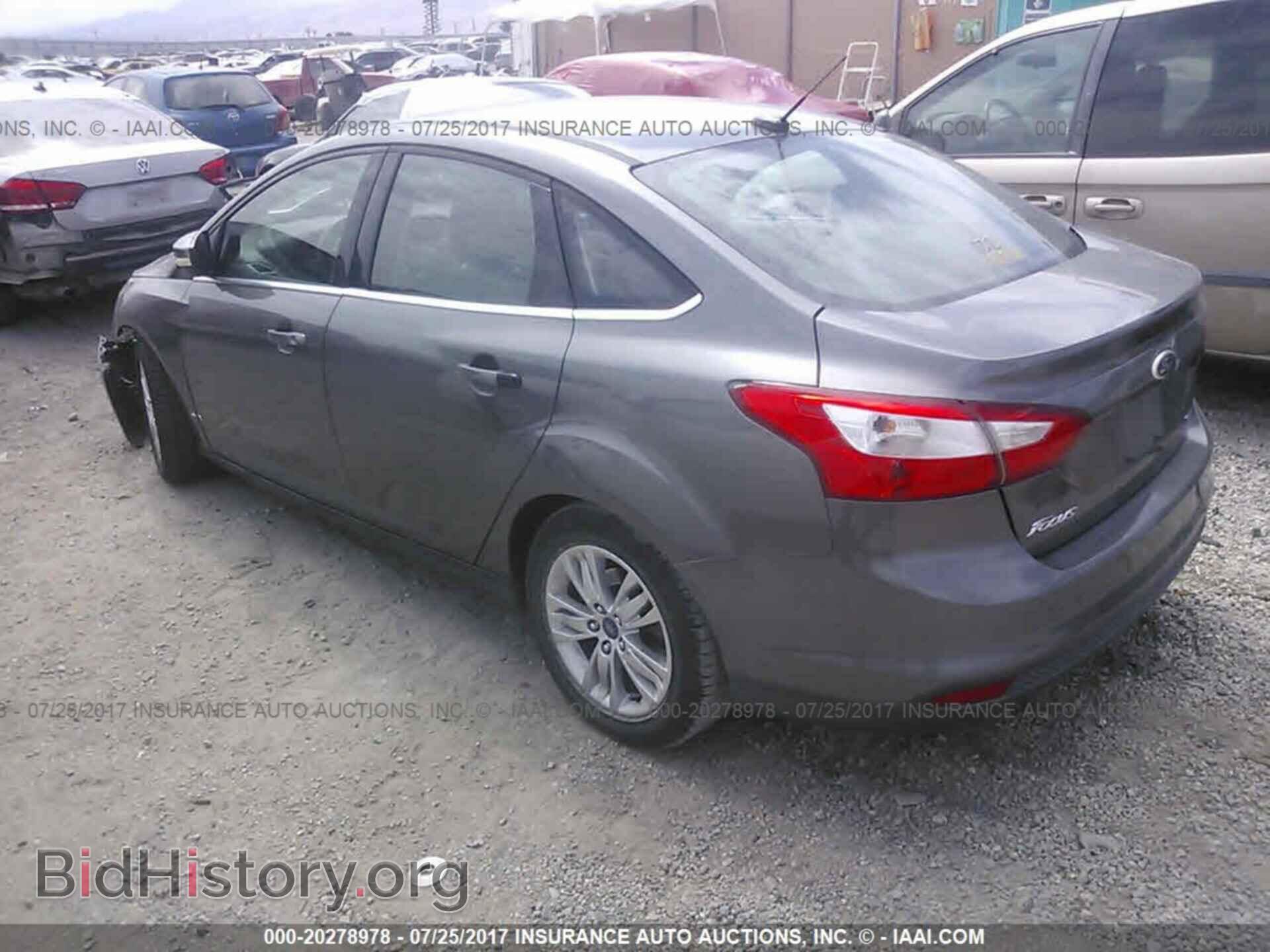 2012 Ford Focus - VIN: 1FAHP3H29CL393785 - Photo 3