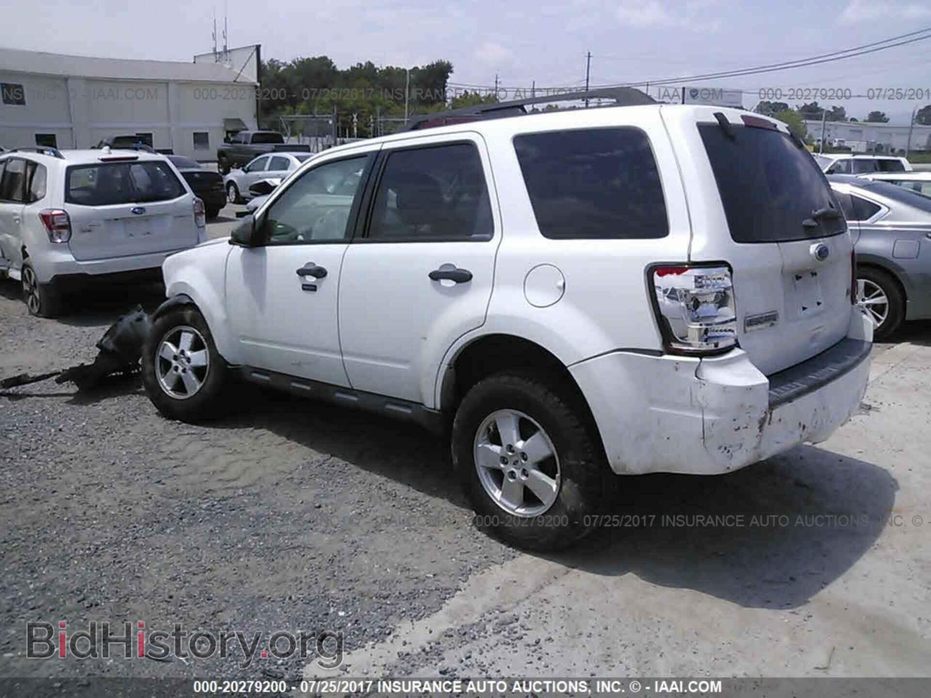 2012 Ford Escape - VIN: 1FMCU0DG2CKC69663 - Photo 3