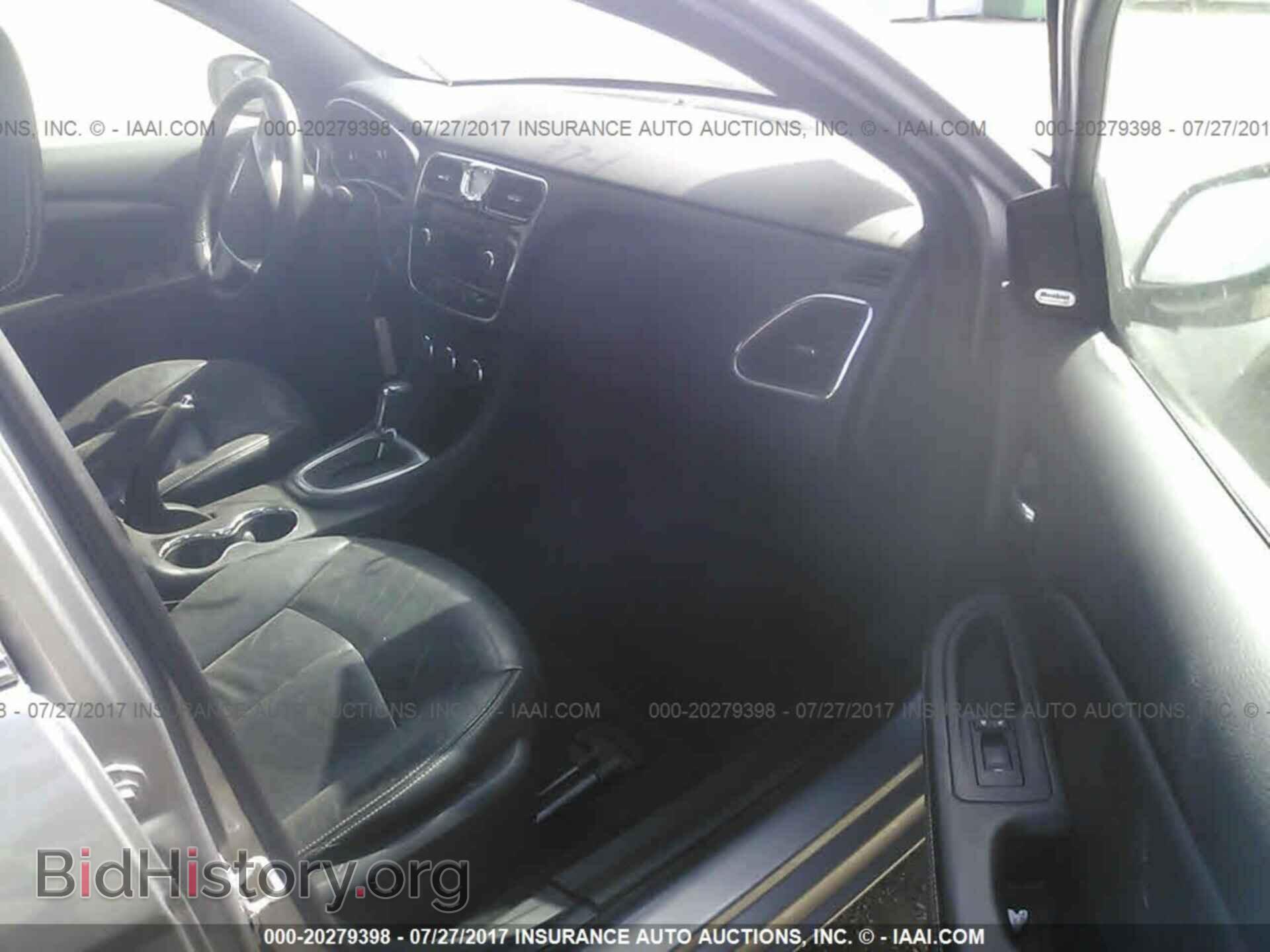 2013 Chrysler 200 - VIN: 1C3CCBCG8DN559169 - Photo 5