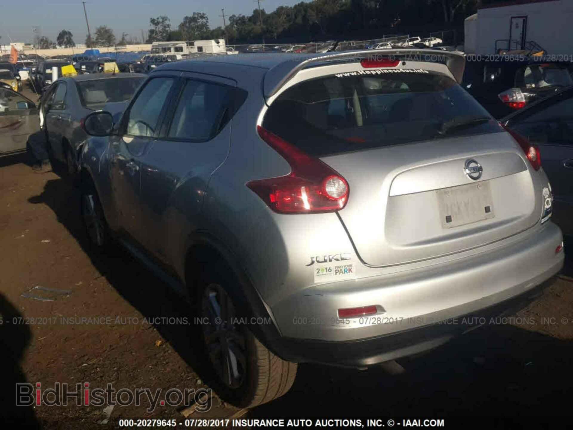 2014 Nissan Juke - VIN: JN8AF5MR2ET355643 - Фото 3