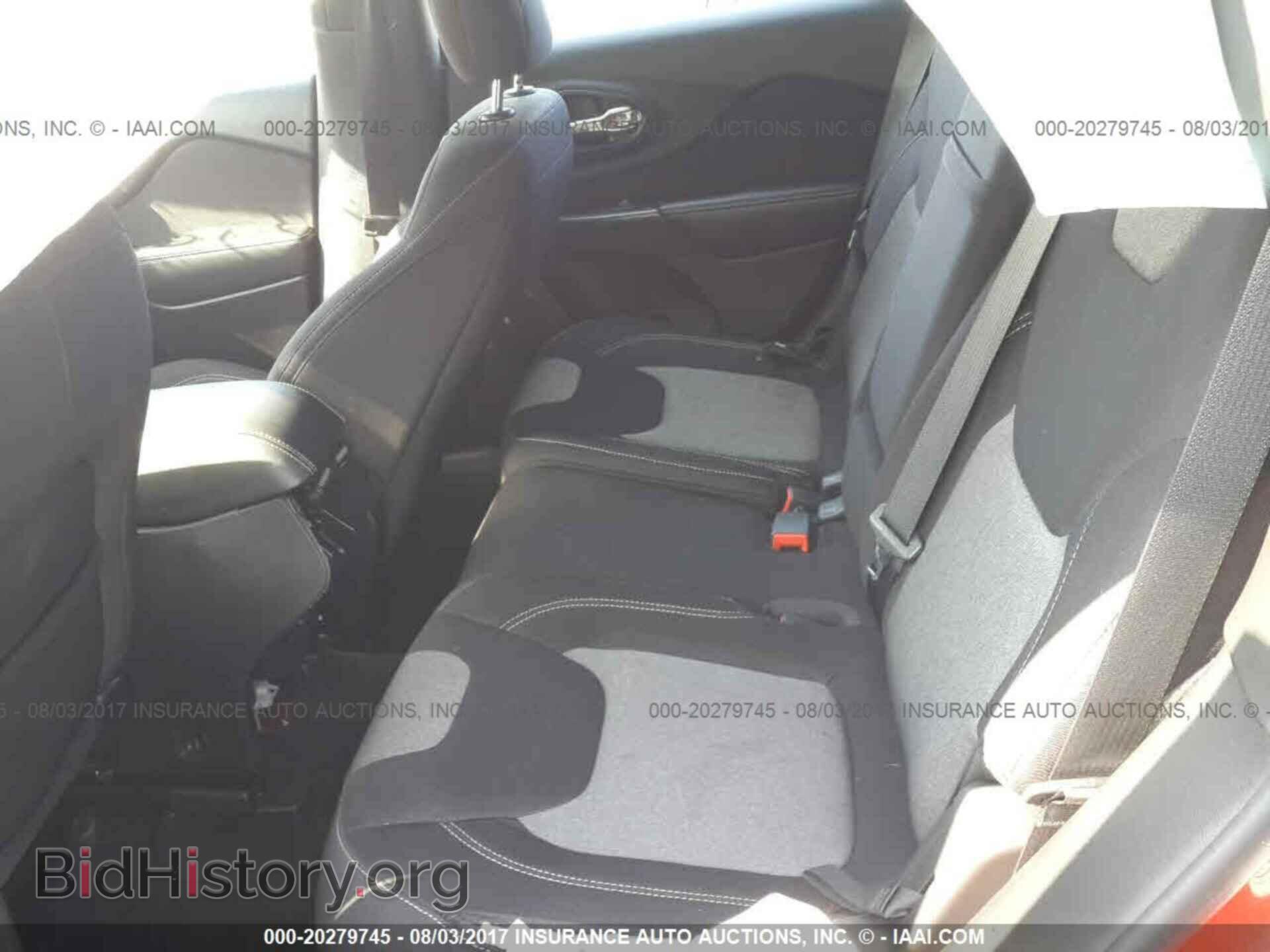 2015 Jeep Cherokee - VIN: 1C4PJLAB9FW579802 - Фото 8
