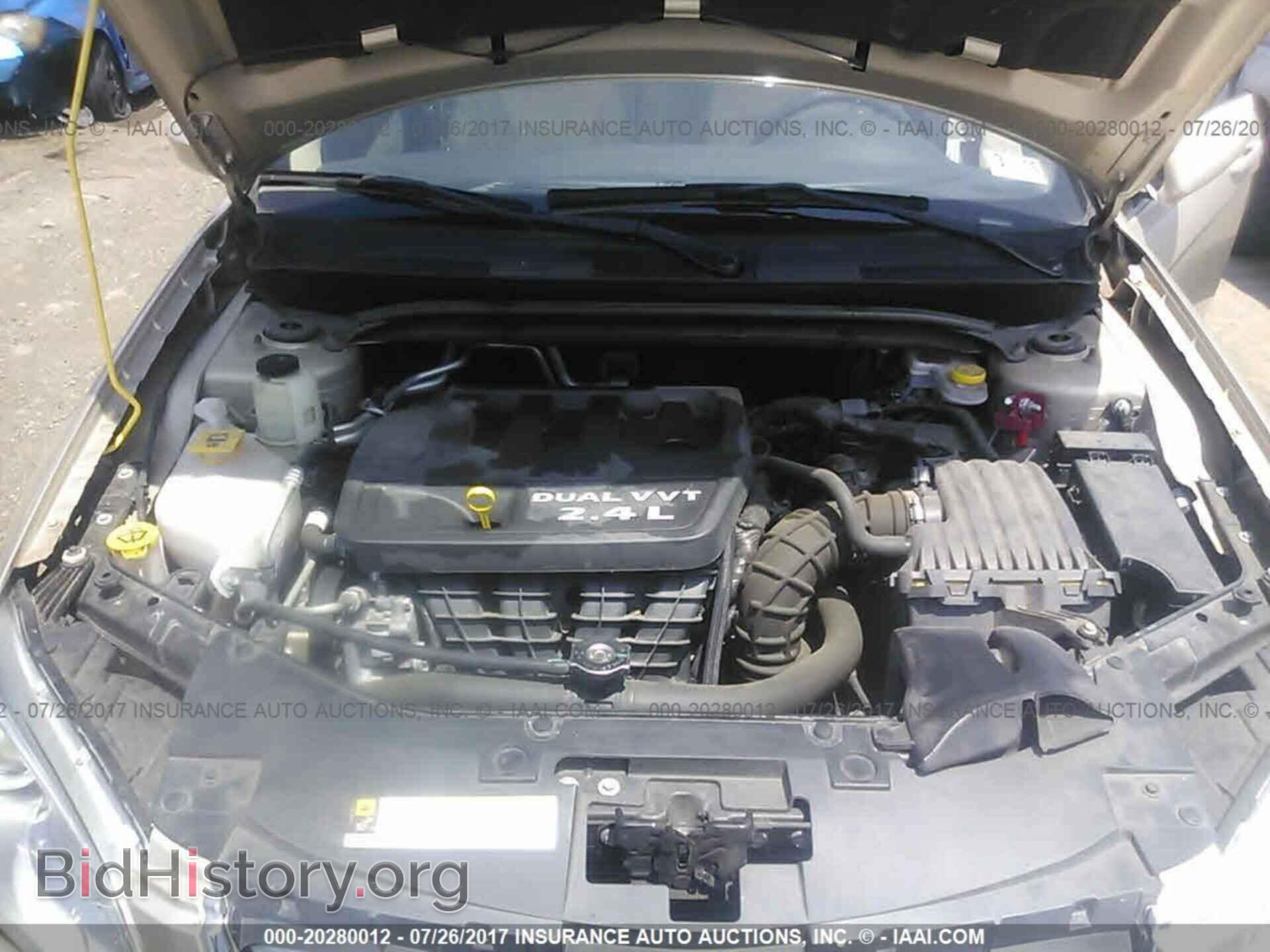 2013 Chrysler 200 - VIN: 1C3CCBBB9DN592672 - Photo 10