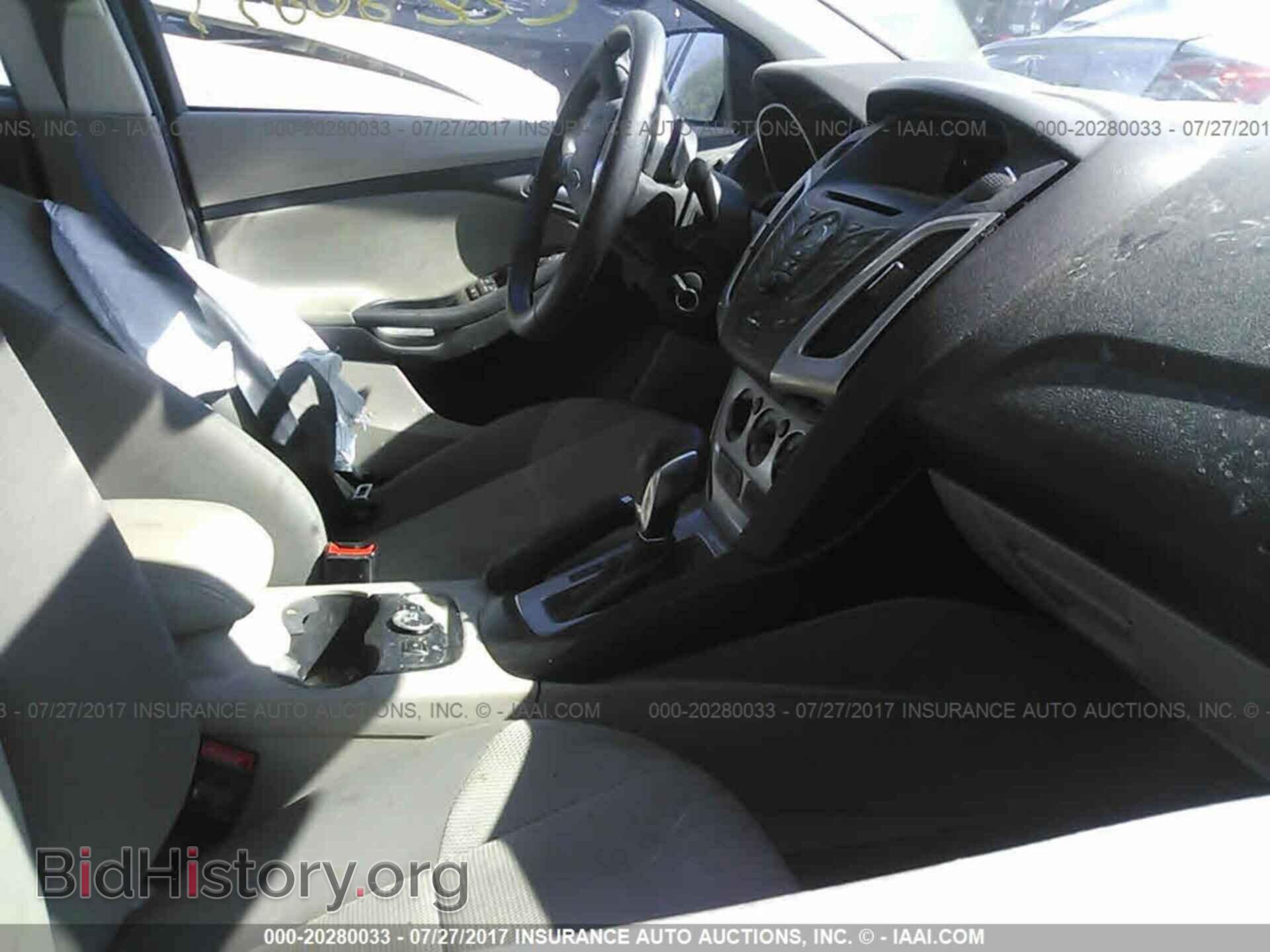2014 Ford Focus - VIN: 1FADP3F22EL201577 - Фото 5