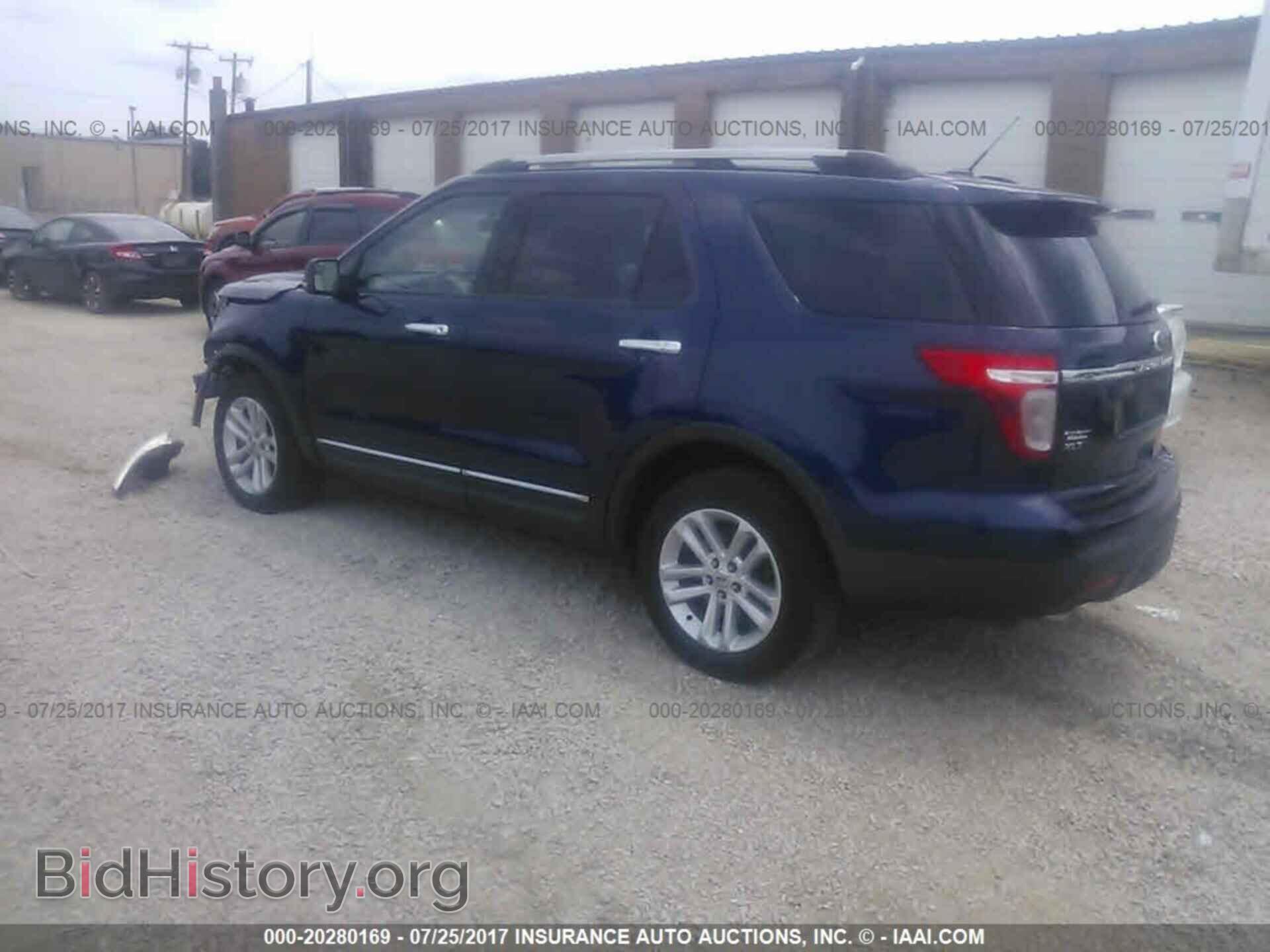2011 Ford Explorer - VIN: 1FMHK8D87BGA86215 - Фото 3
