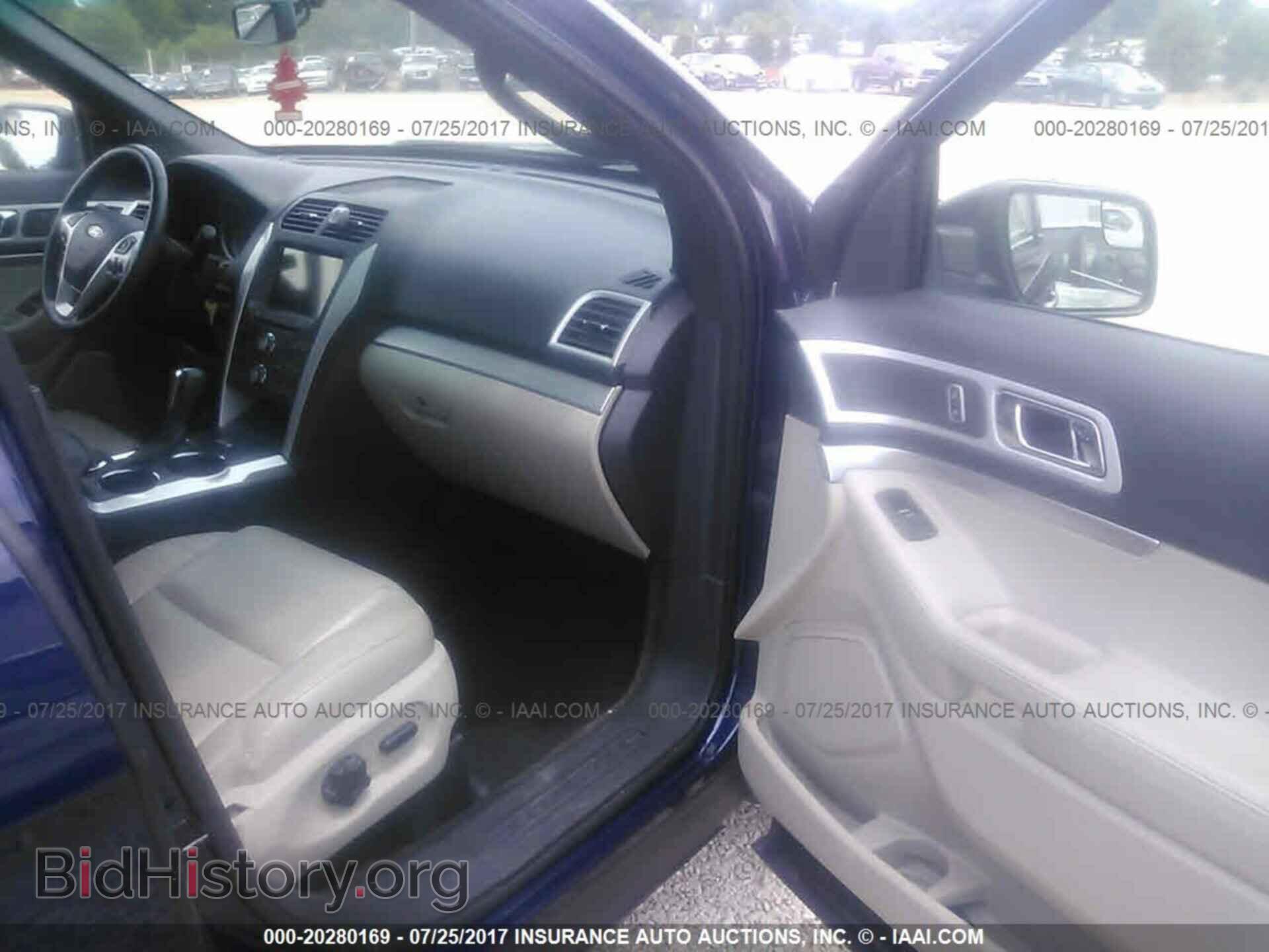 2011 Ford Explorer - VIN: 1FMHK8D87BGA86215 - Фото 5