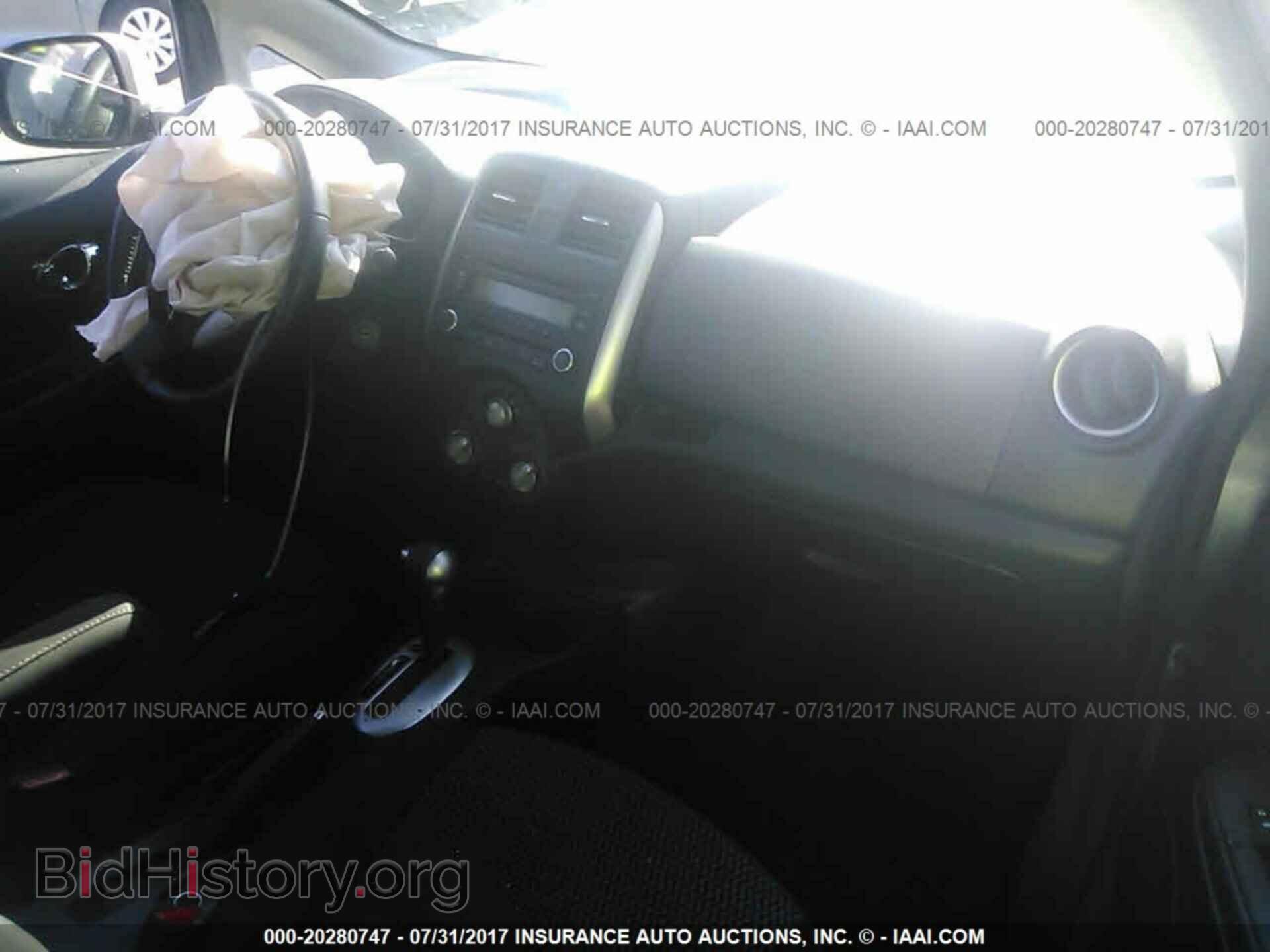 2014 Nissan Versa note - VIN: 3N1CE2CP3EL384551 - Фото 5