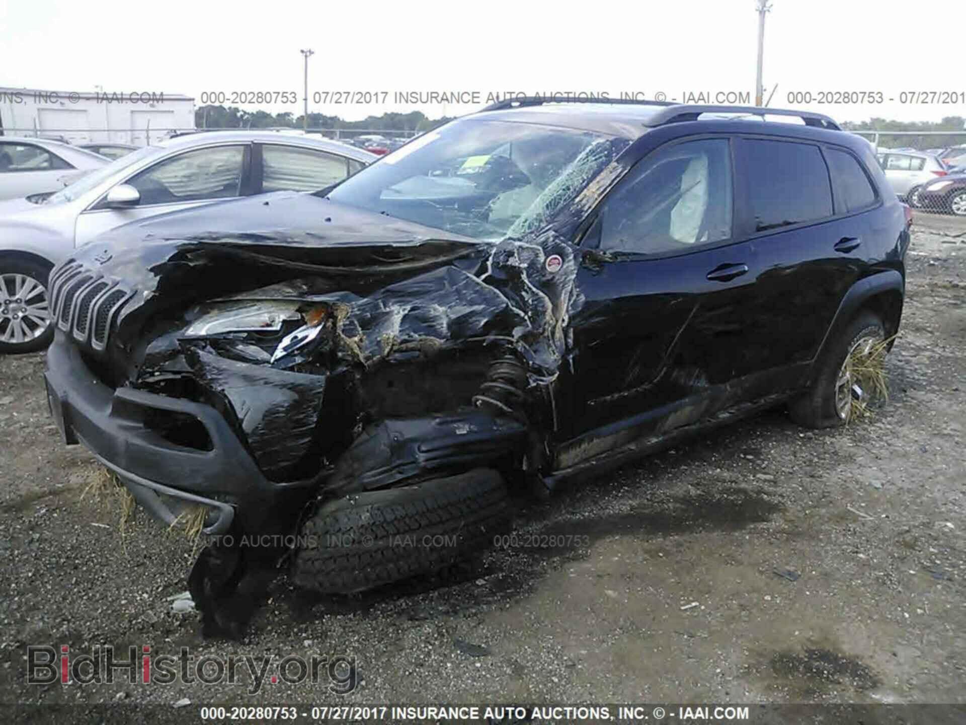 2014 Jeep Cherokee - VIN: 1C4PJMBS9EW240119 - Фото 2