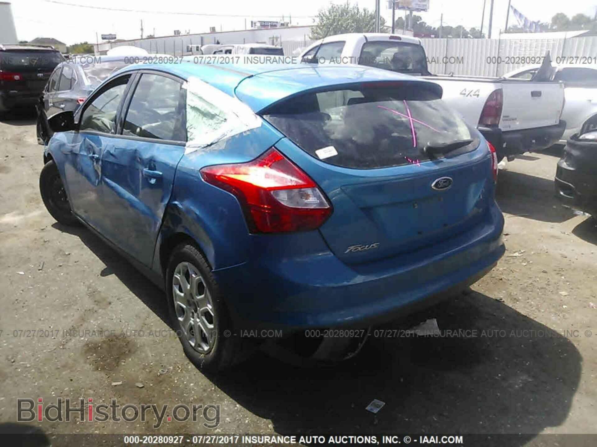 2012 Ford Focus - VIN: 1FAHP3K27CL256868 - Photo 3