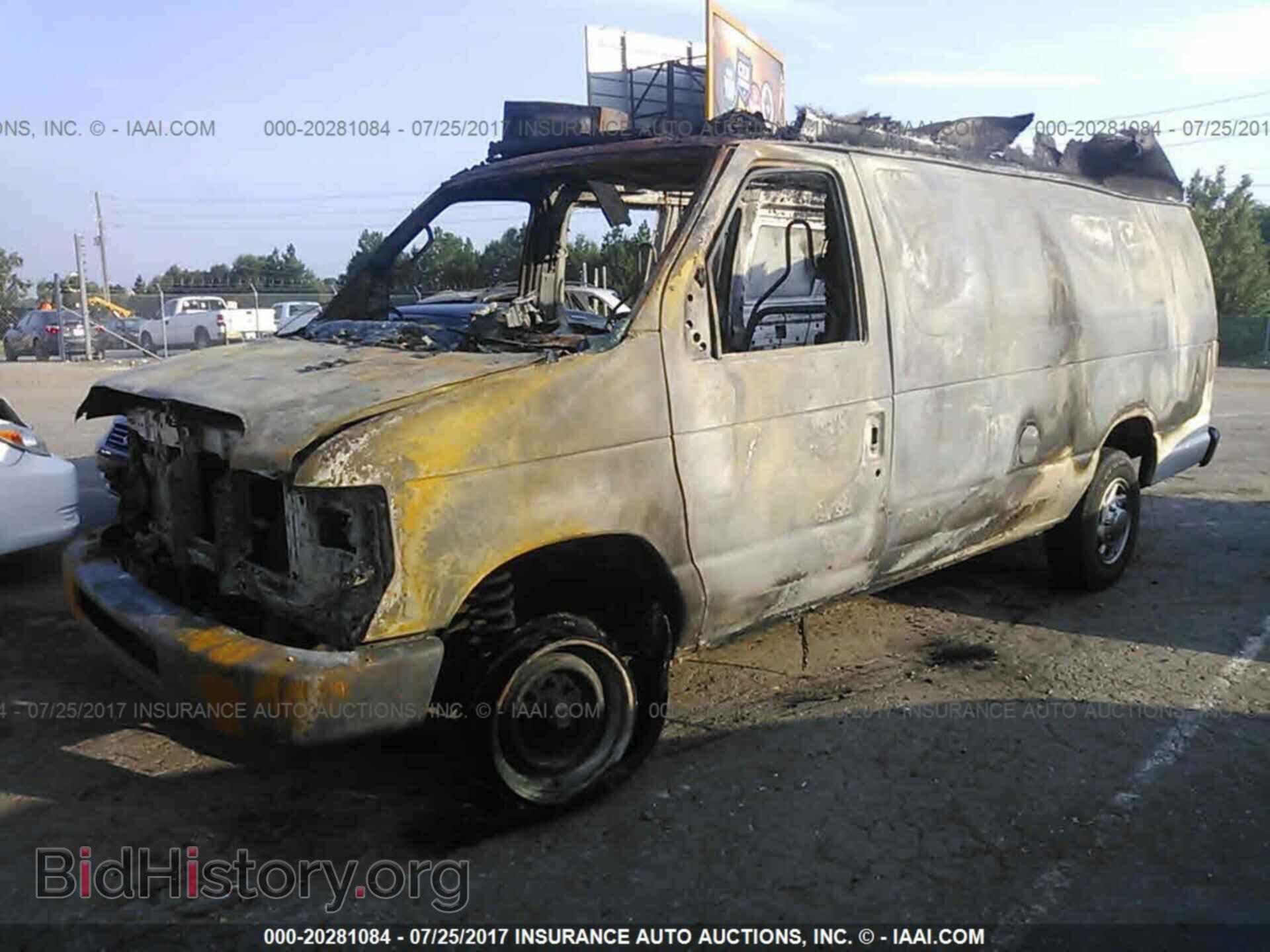 2011 Ford Econoline - VIN: 1FTNS1EW9BDB19342 - Photo 2
