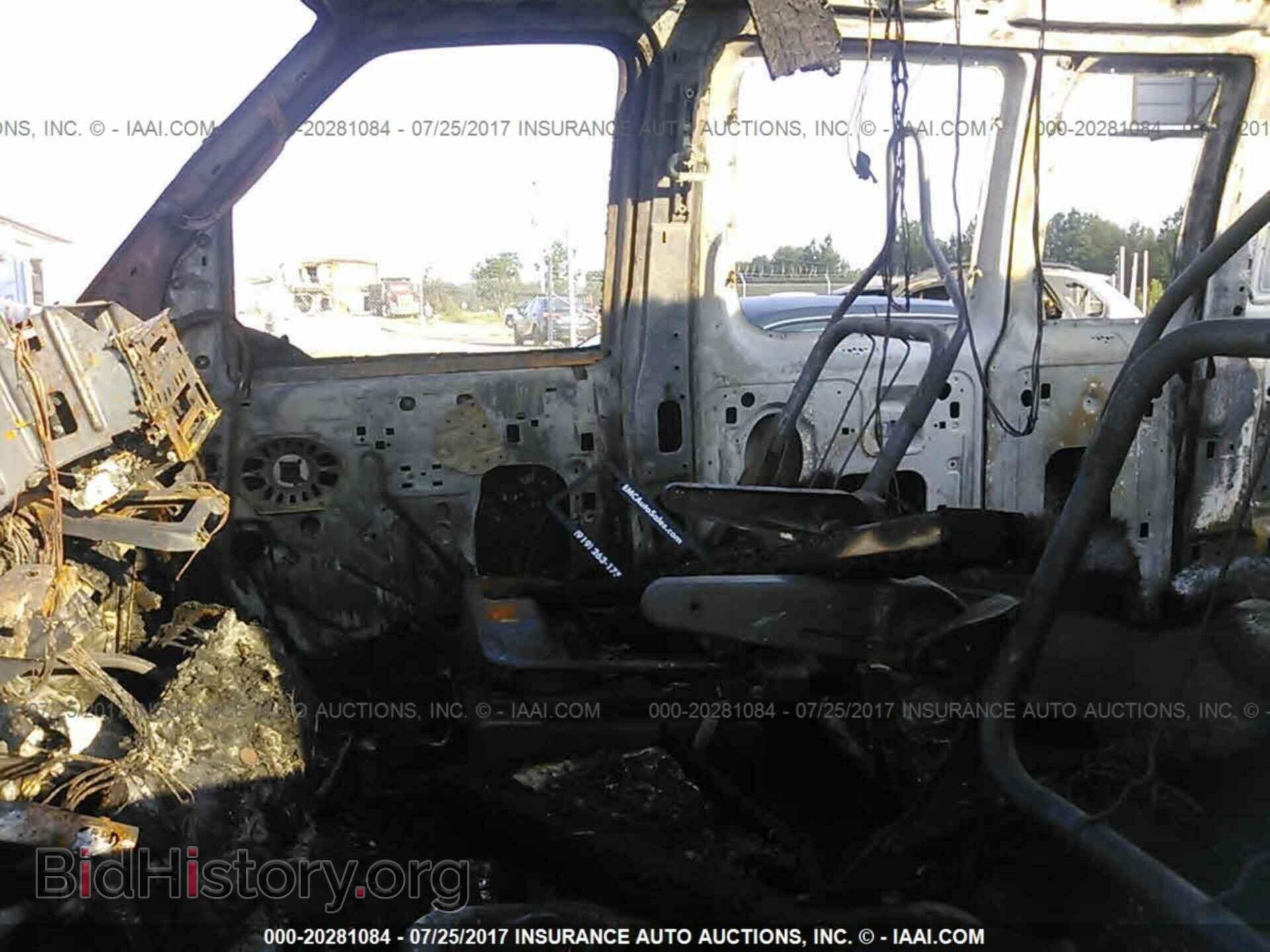 2011 Ford Econoline - VIN: 1FTNS1EW9BDB19342 - Photo 8