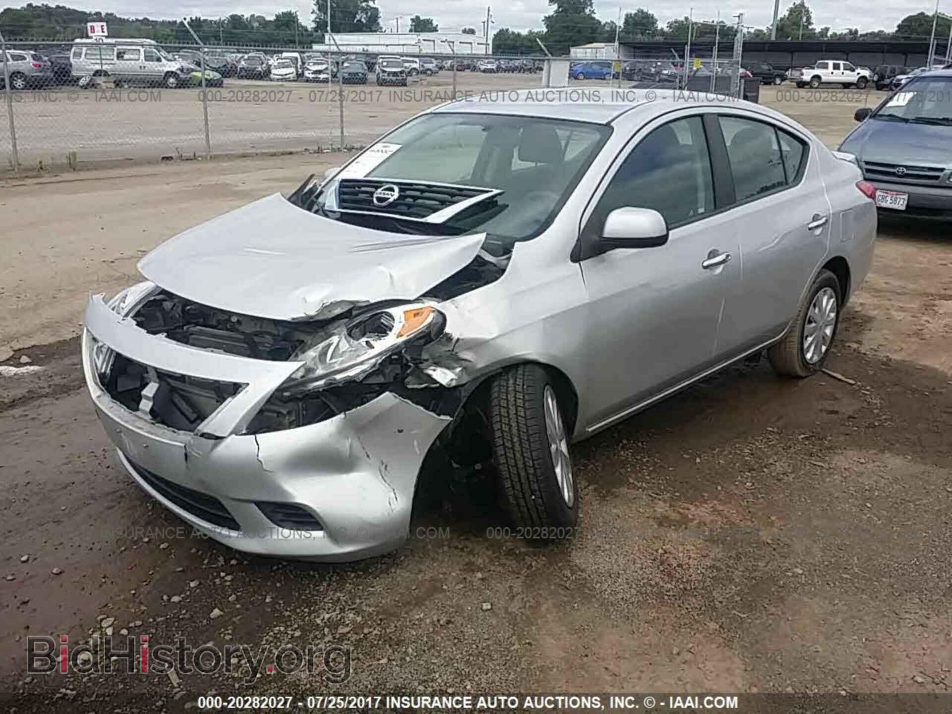 2013 Nissan Versa - VIN: 3N1CN7AP1DL847740 - Фото 2