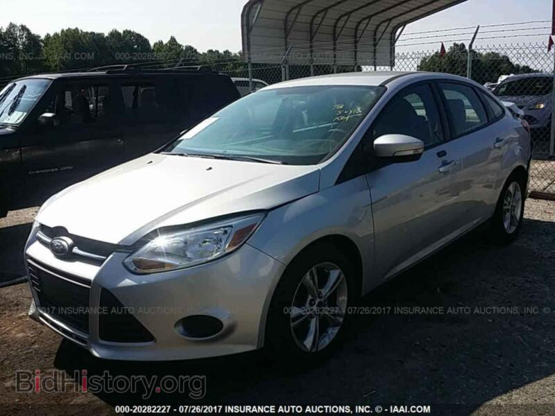 2014 Ford FOCUS (VIN 1FADP3F29EL329525) — photo 2 of 10