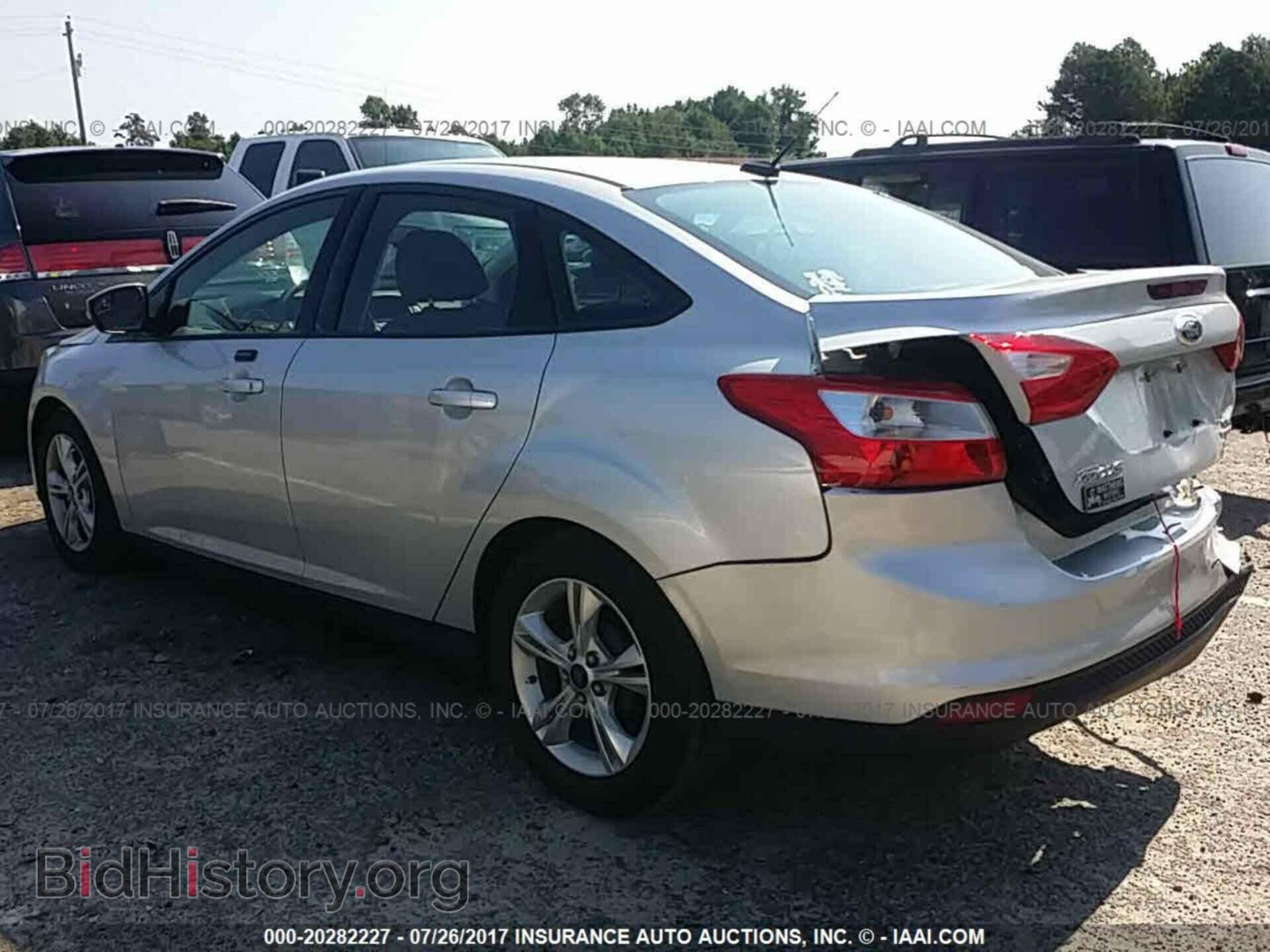 2014 Ford Focus - VIN: 1FADP3F29EL329525 - Photo 3