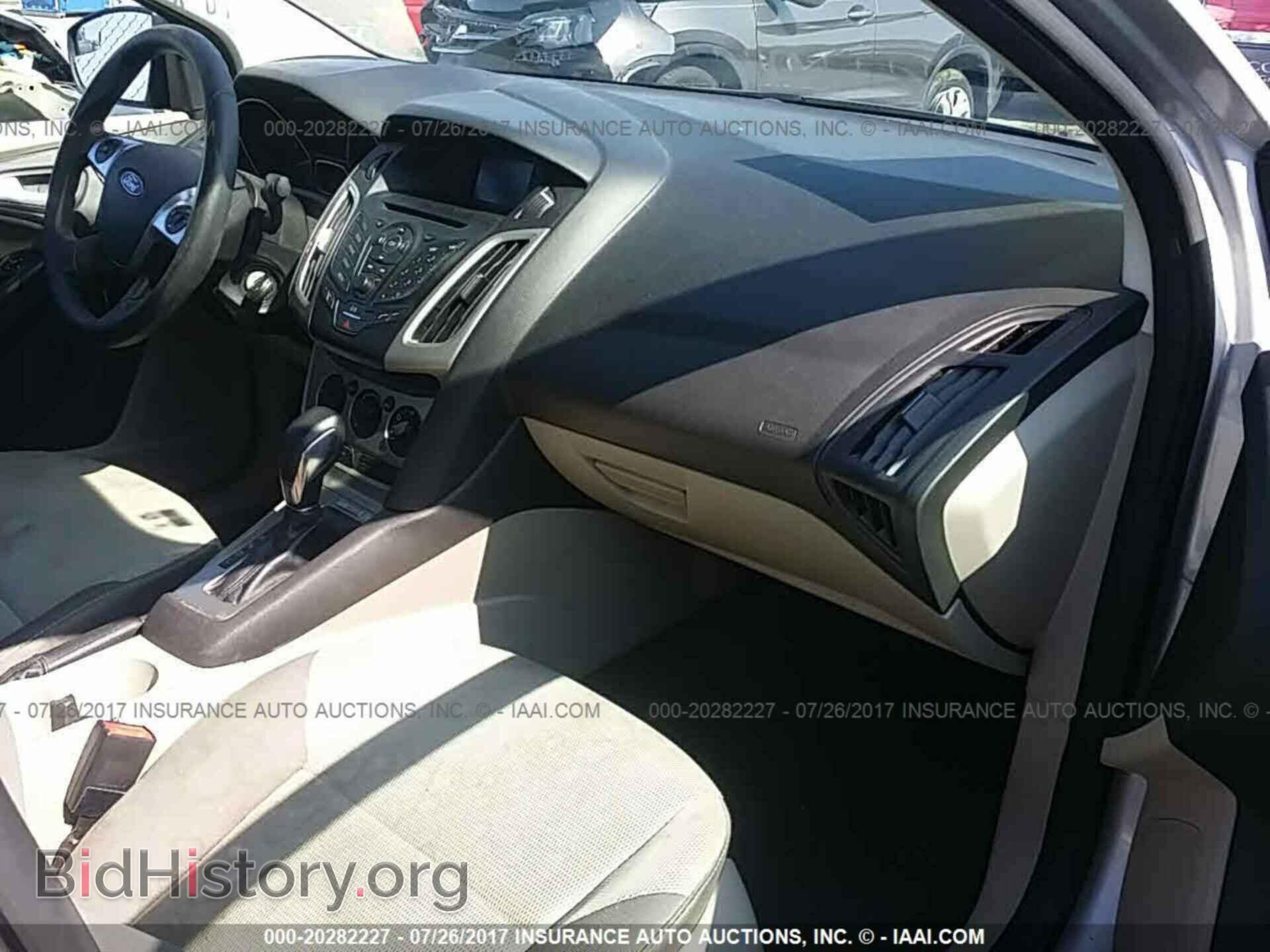 2014 Ford Focus - VIN: 1FADP3F29EL329525 - Photo 5