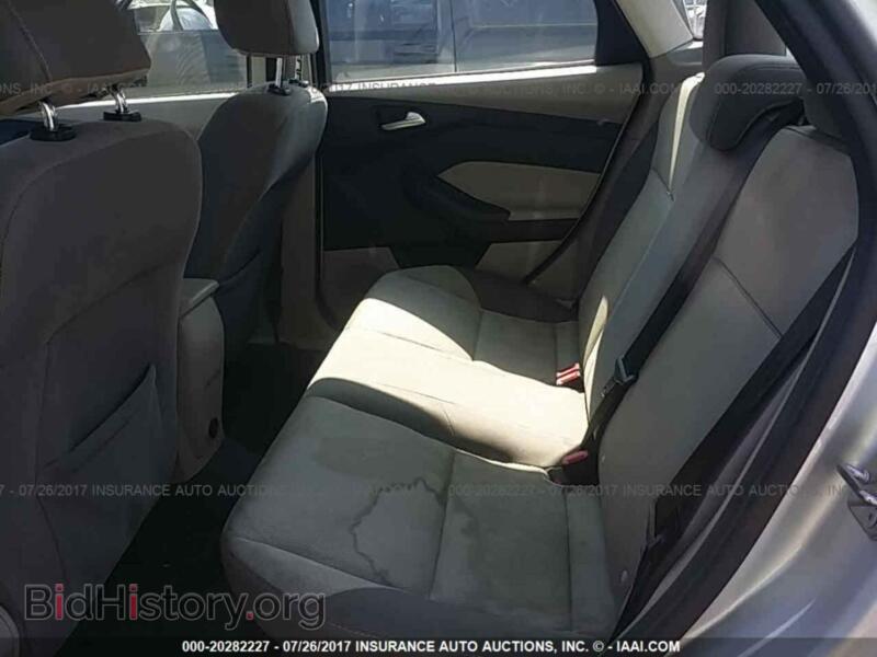 2014 Ford FOCUS (VIN 1FADP3F29EL329525) — photo 8 of 10