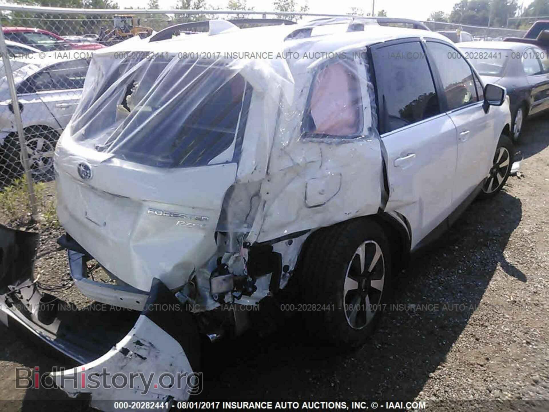 2017 Subaru Forester - VIN: JF2SJARCXHH458099 - Фото 4